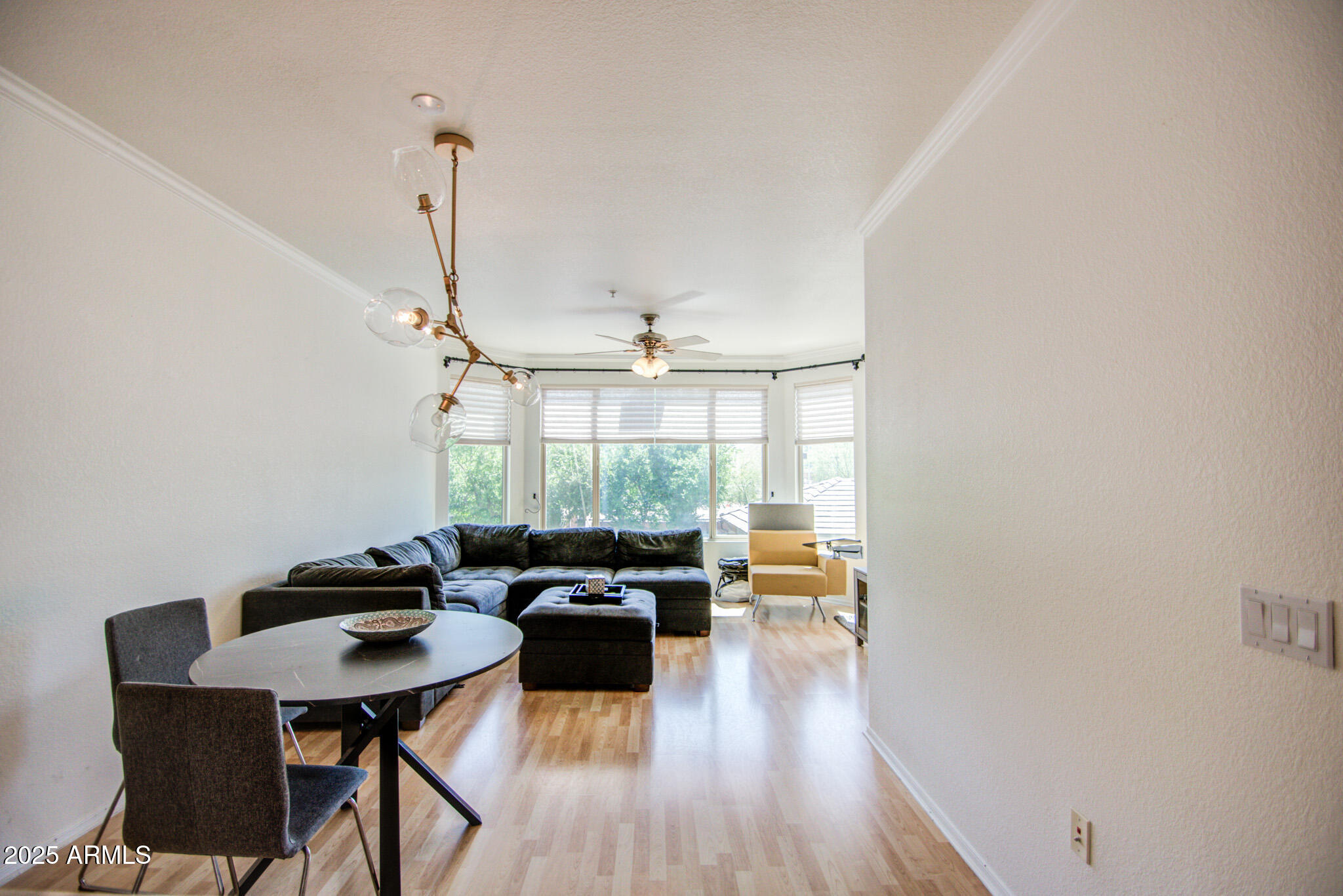 435 W RIO SALADO Parkway 208