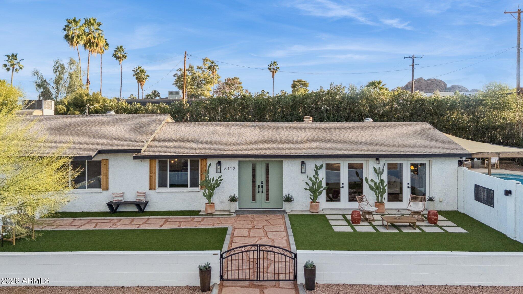 6119 E CARNATION Circle