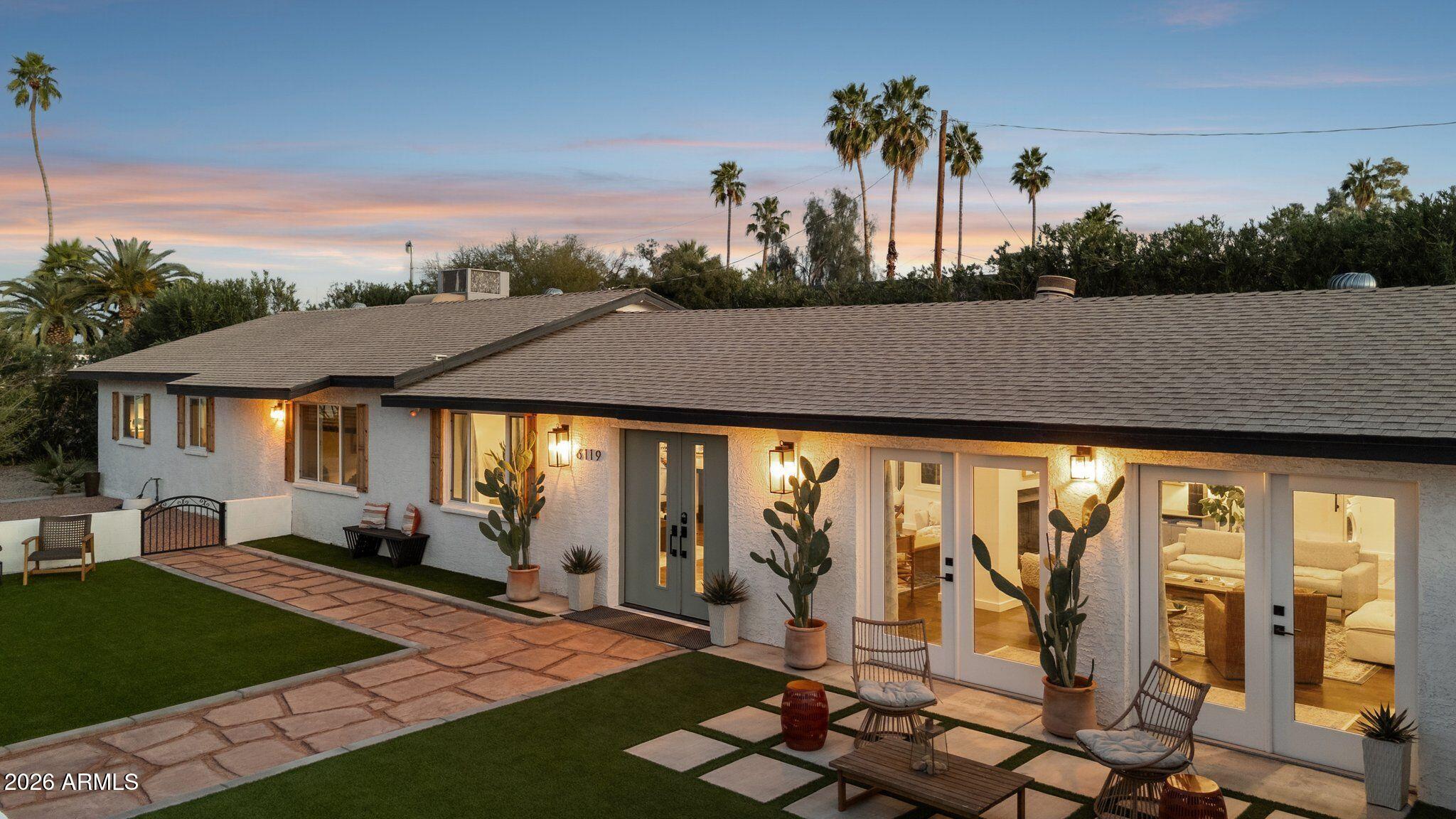 6119 E CARNATION Circle