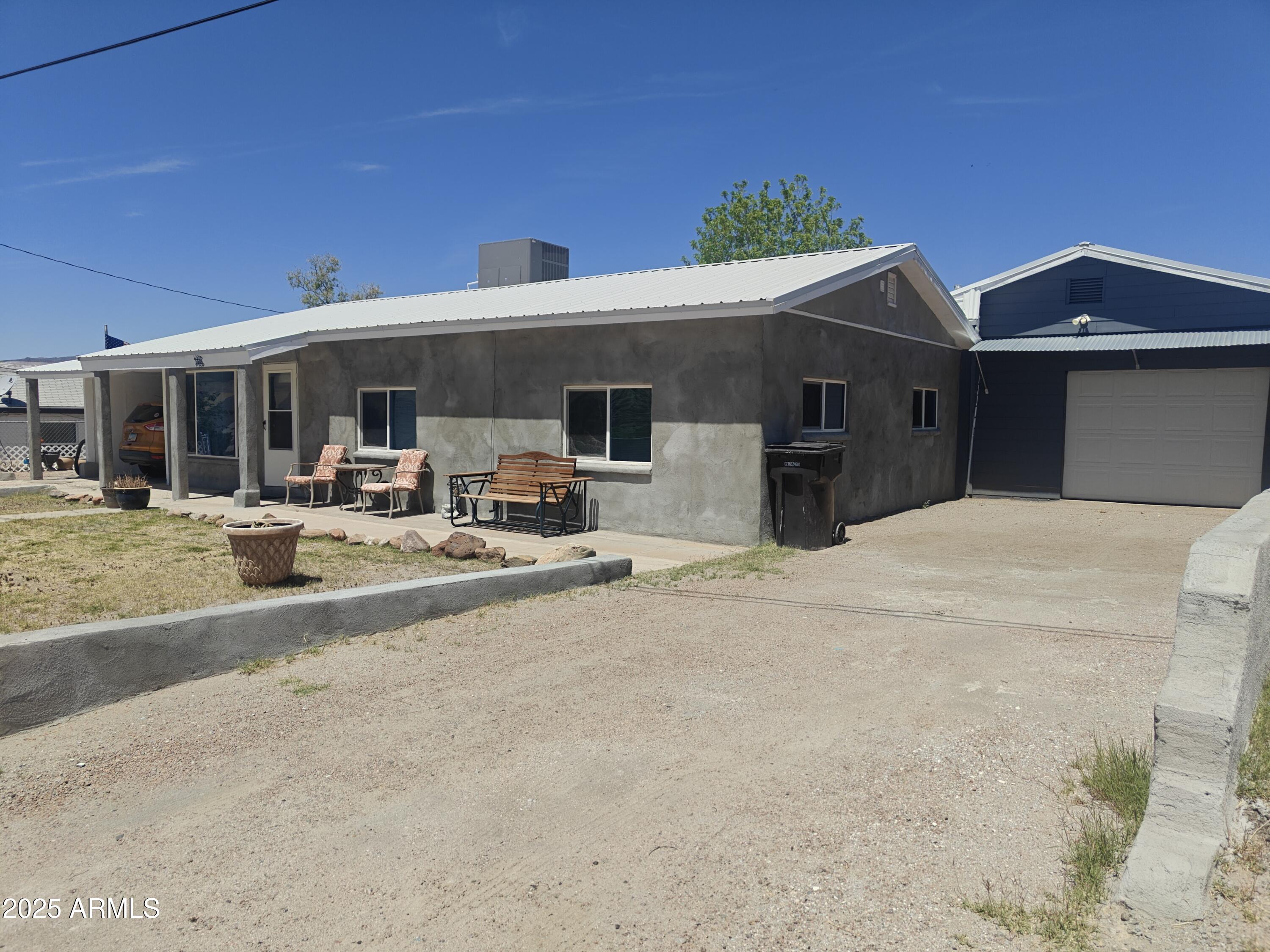 5508 E WOODWARD Street
