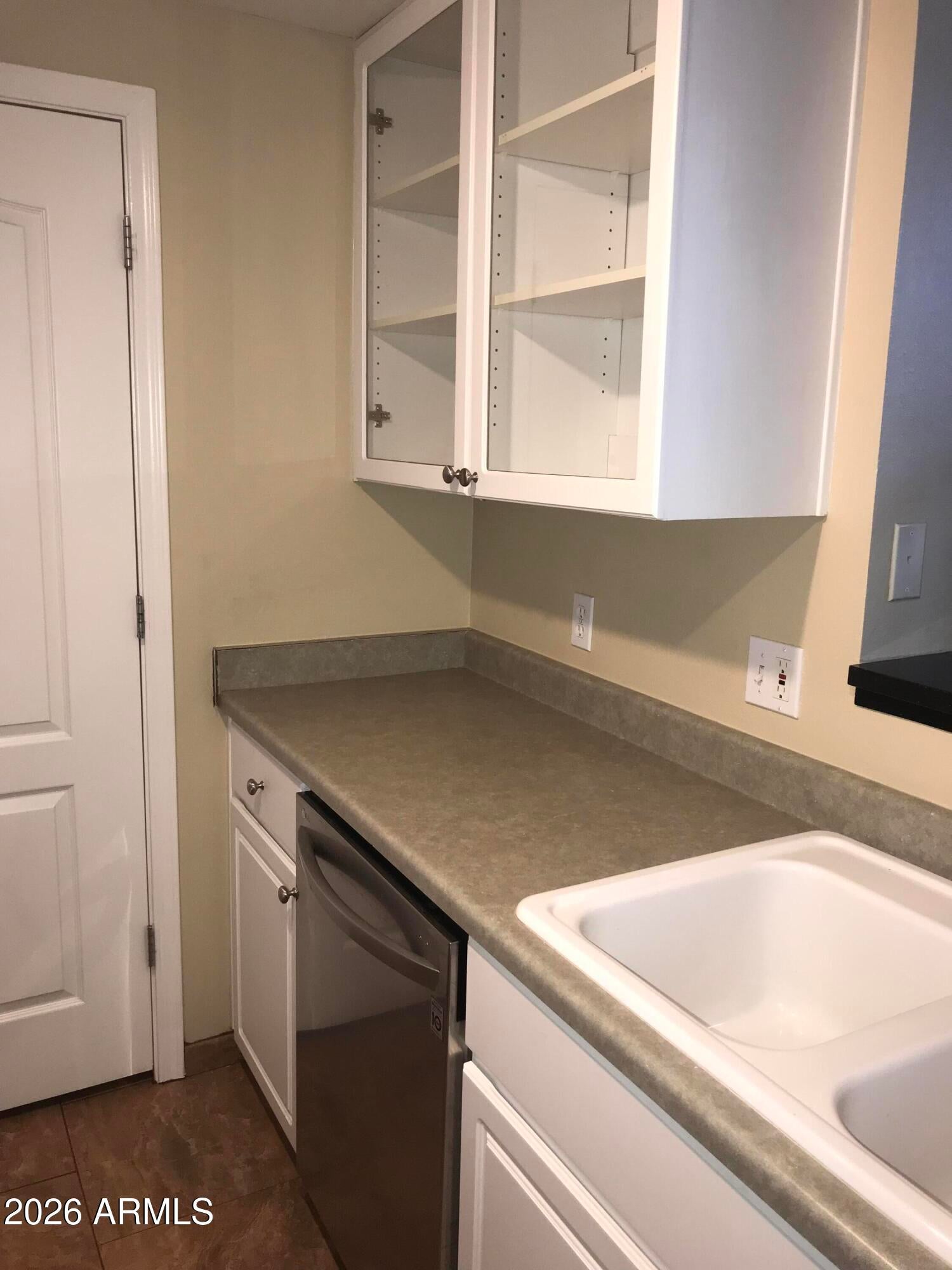 1701 E Colter Street Unit 460