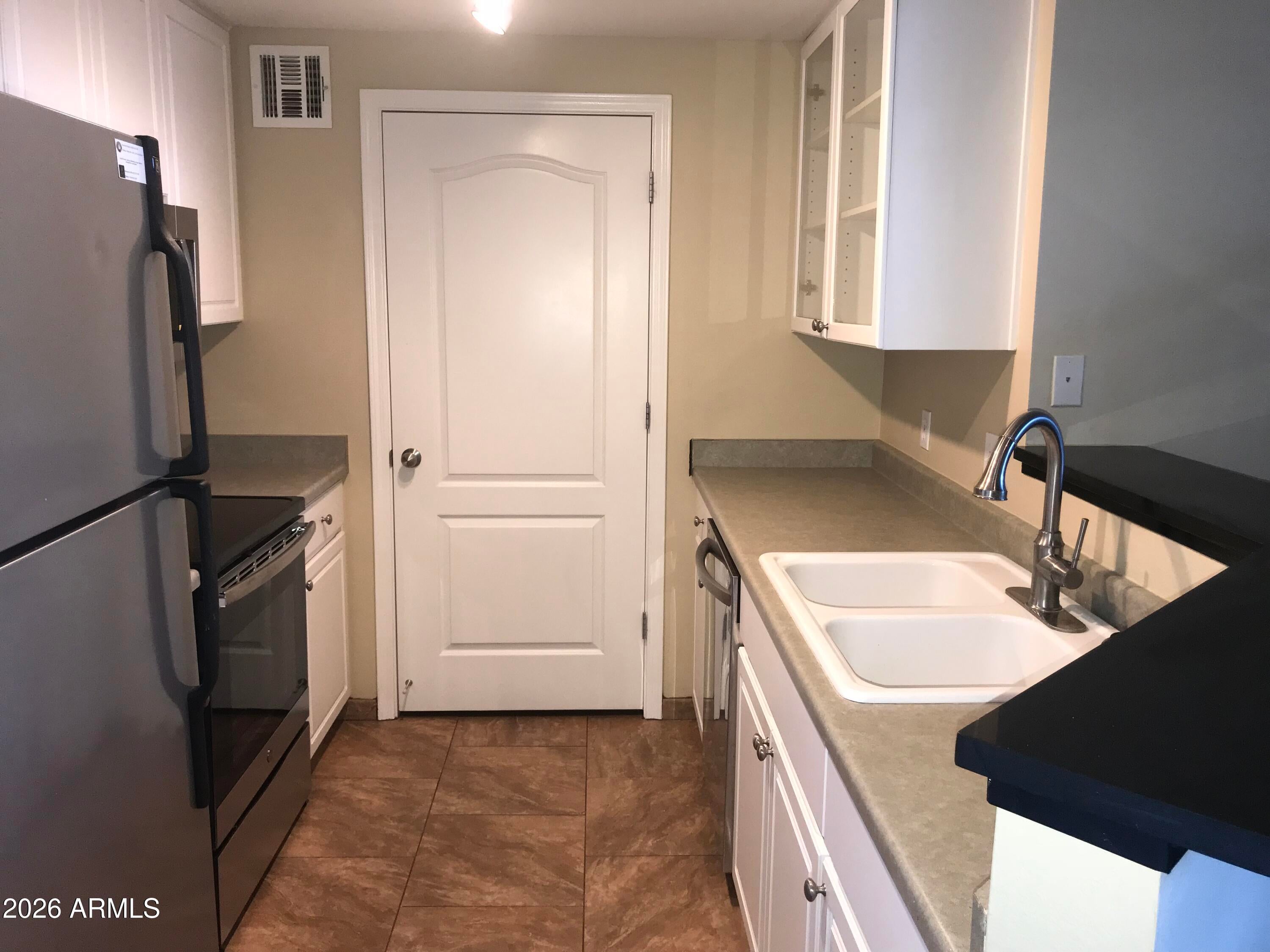 1701 E Colter Street Unit 460
