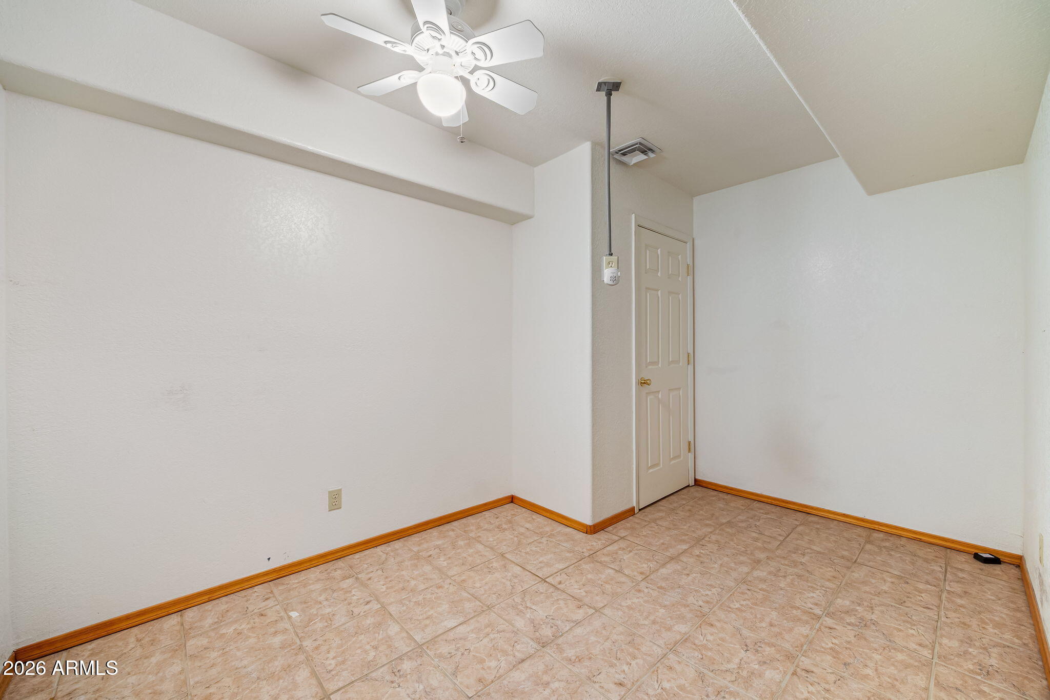 BUCKSKIN ARTISTS COMMUNITY WEST - Residential