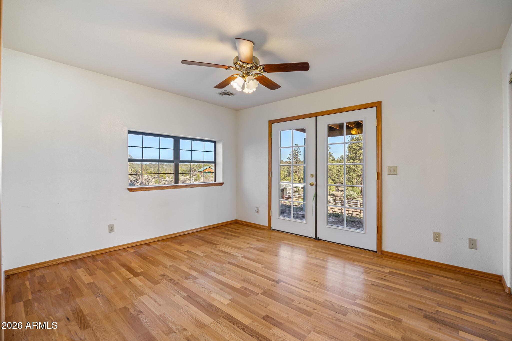 BUCKSKIN ARTISTS COMMUNITY WEST - Residential