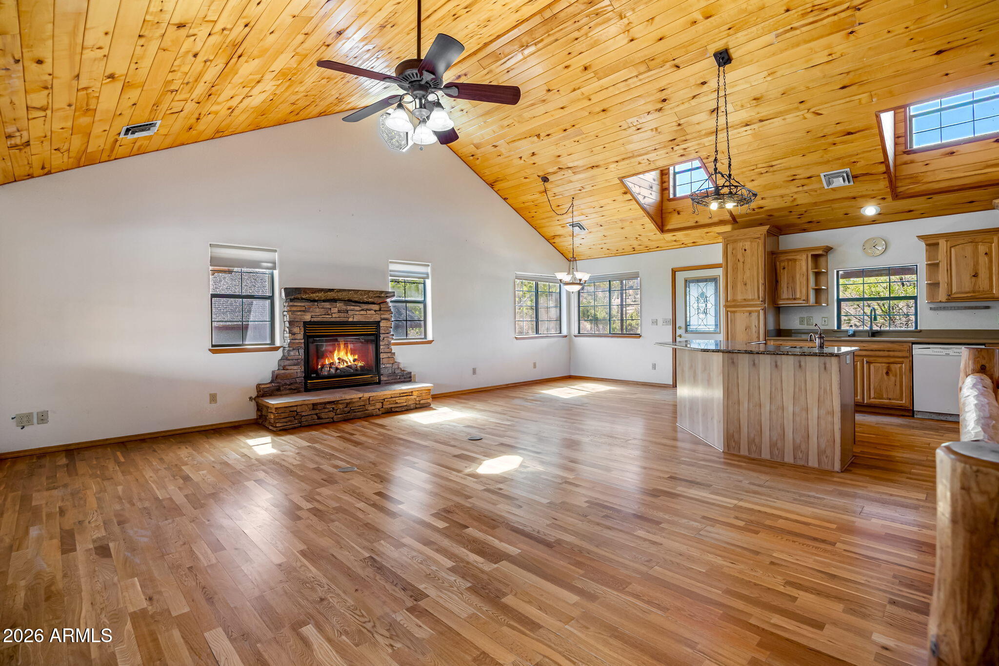 BUCKSKIN ARTISTS COMMUNITY WEST - Residential