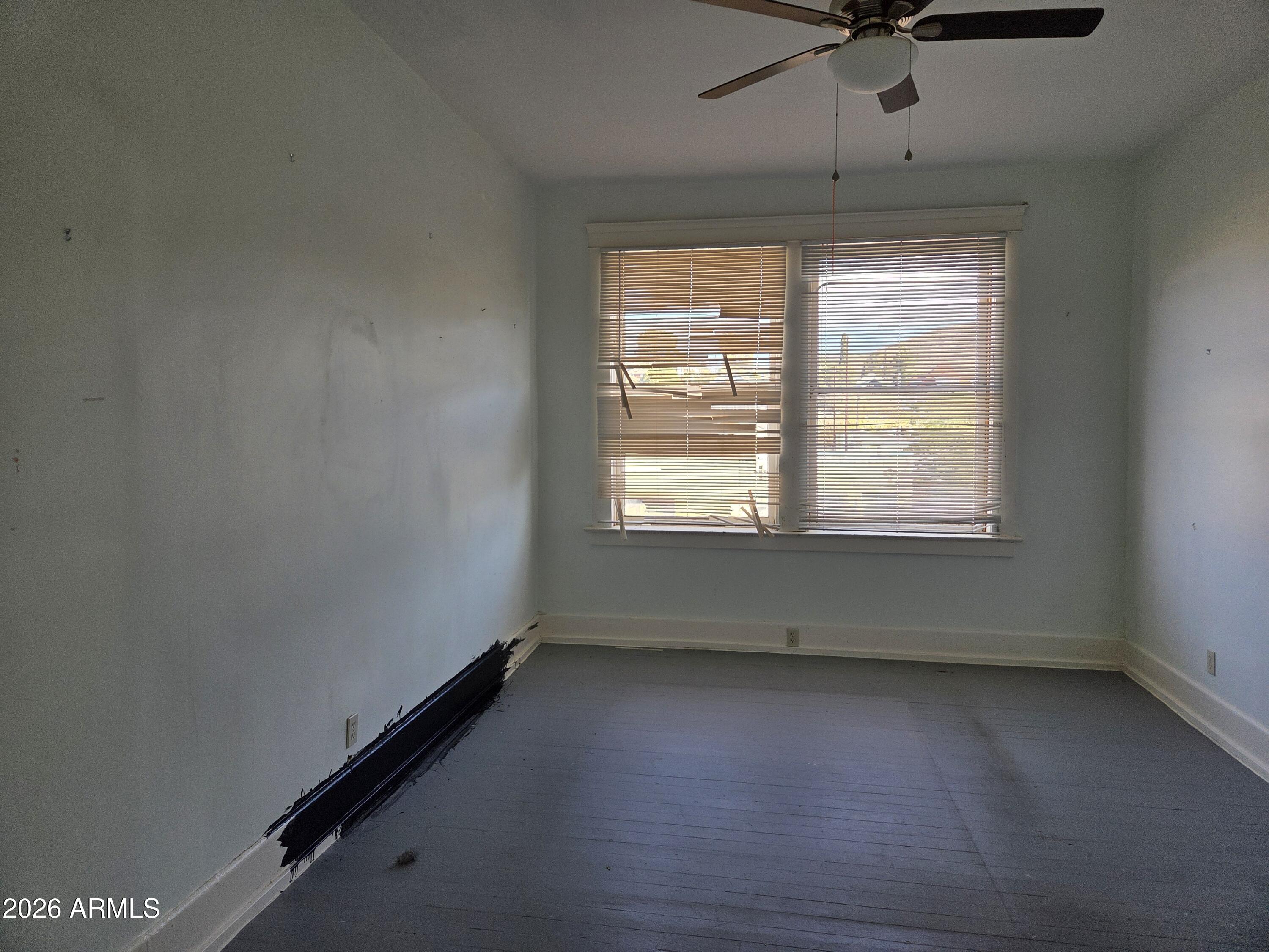 Warren - Commercial Sale