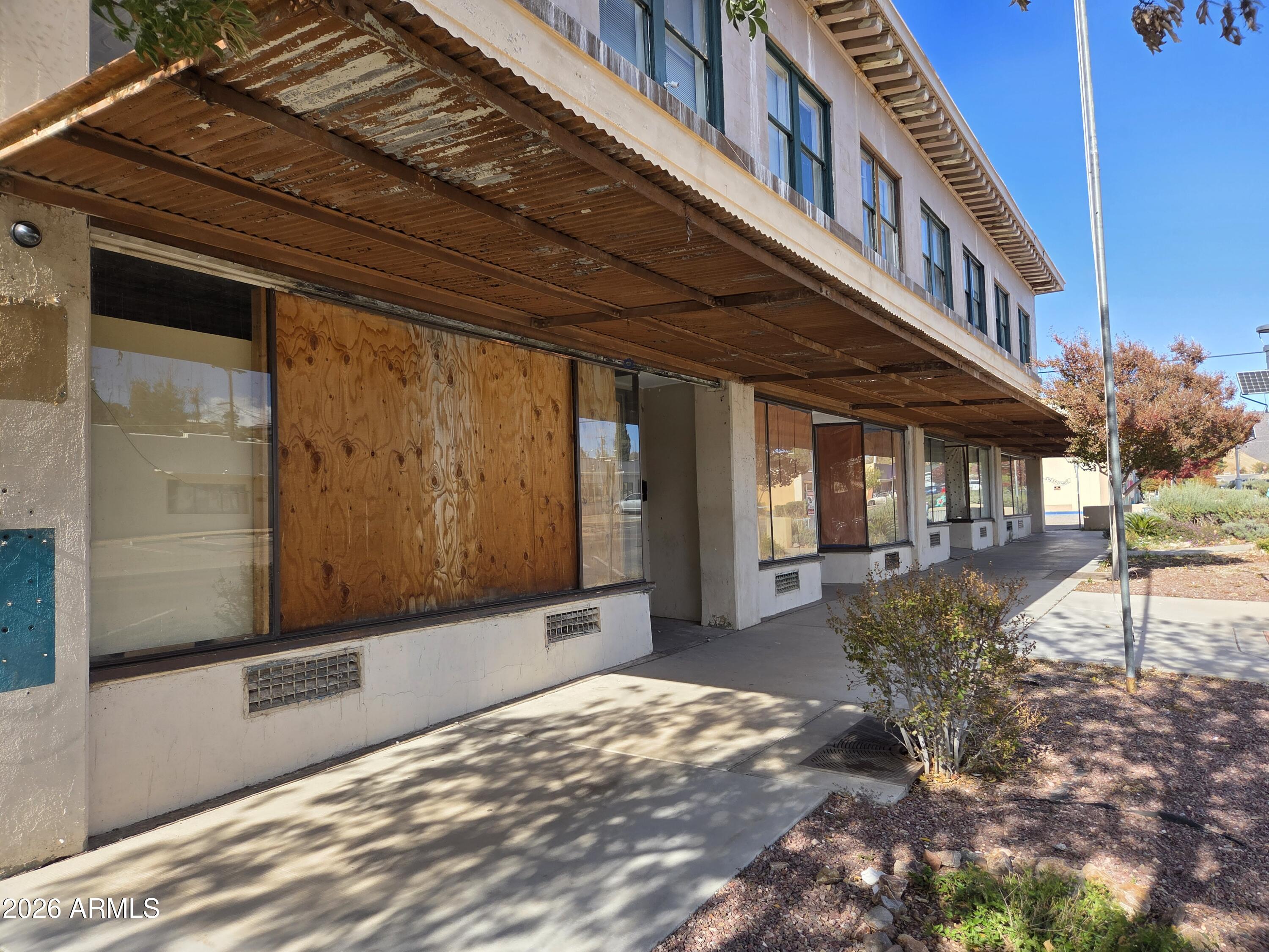 Warren - Commercial Sale