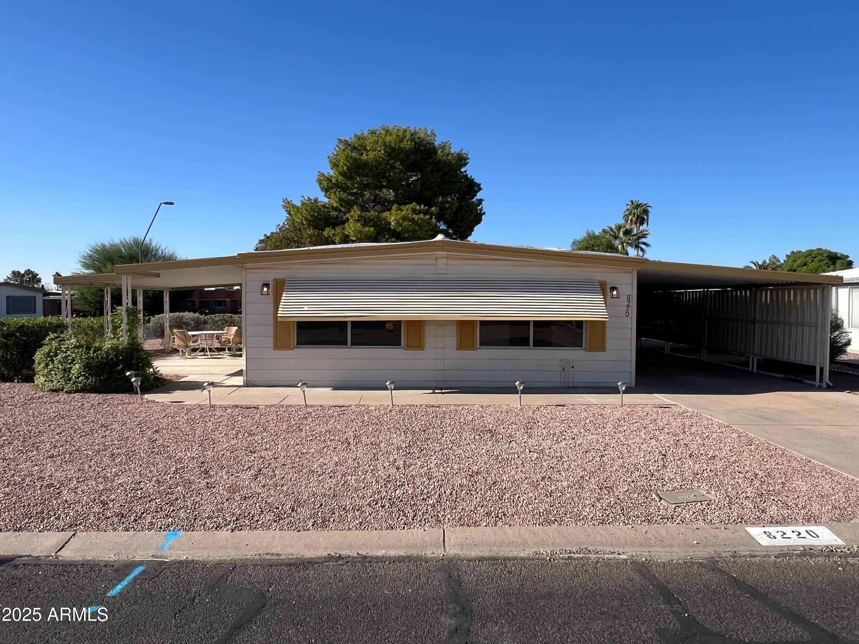 8220 E DESERT Trail