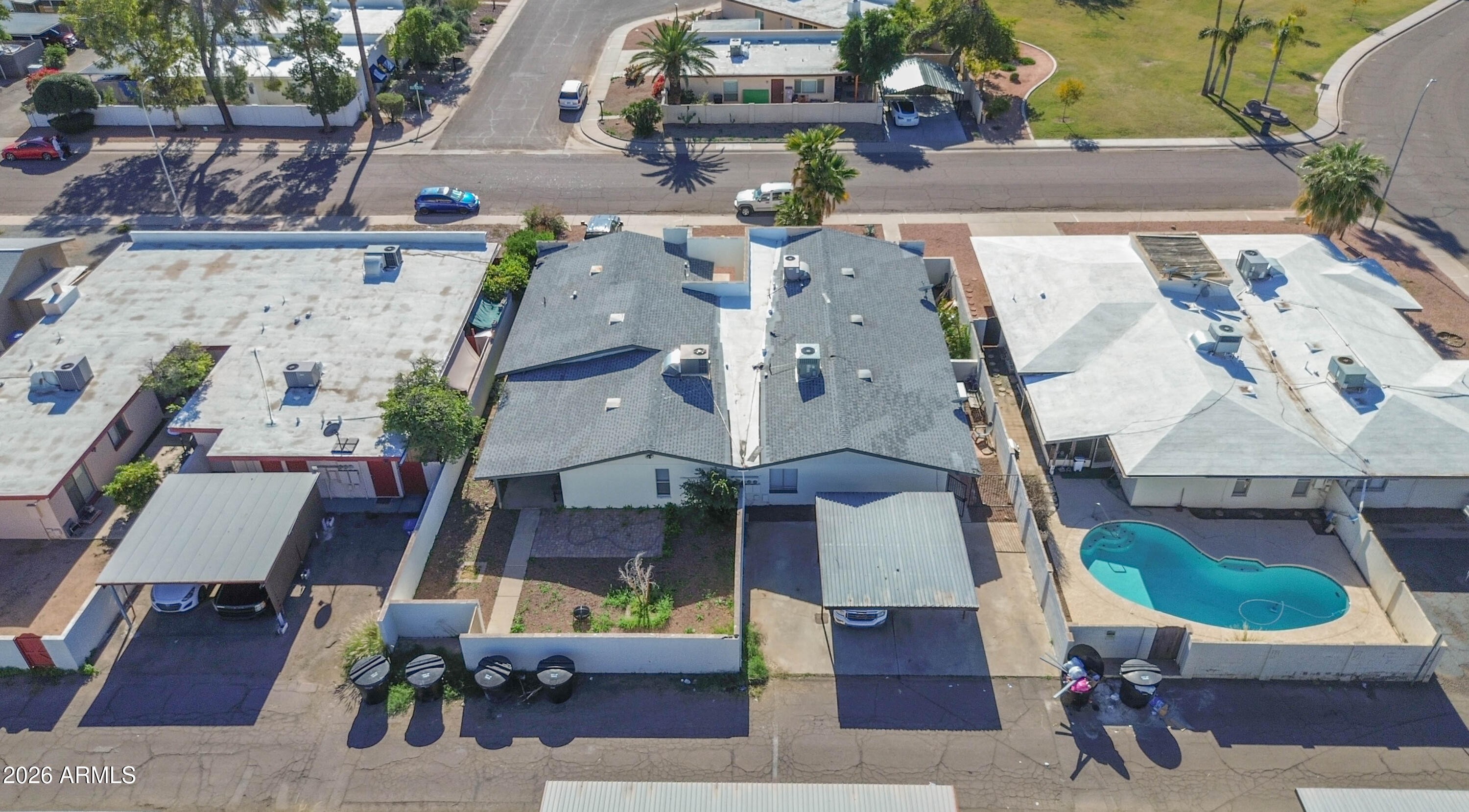 528 W La Jolla Drive