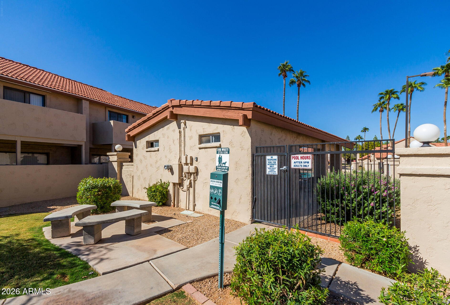 CHANDLER MEADOWS CONDOMINUM 2 A B C D 50A B C D - Residential