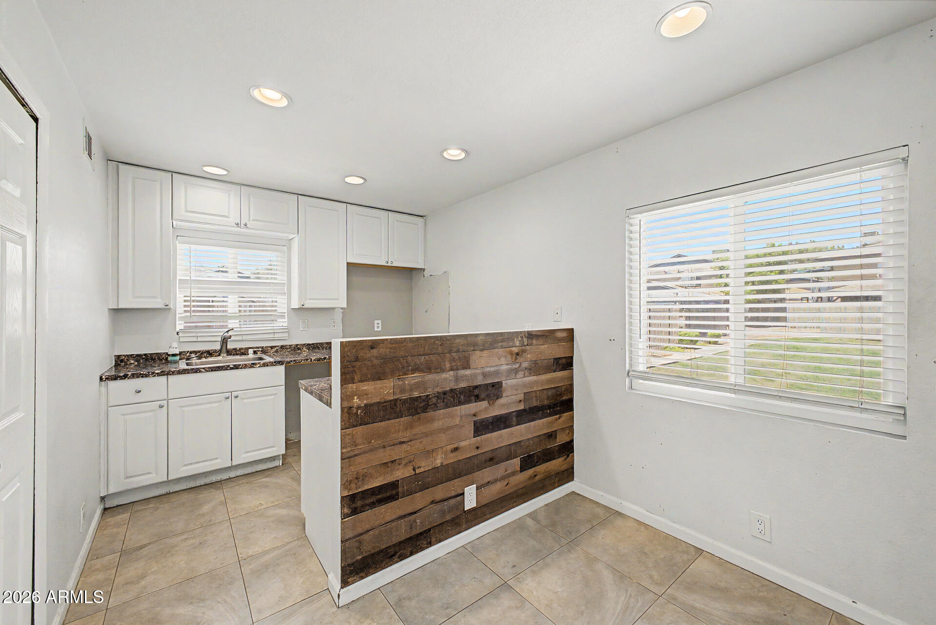 CHANDLER MEADOWS CONDOMINUM 2 A B C D 50A B C D - Residential