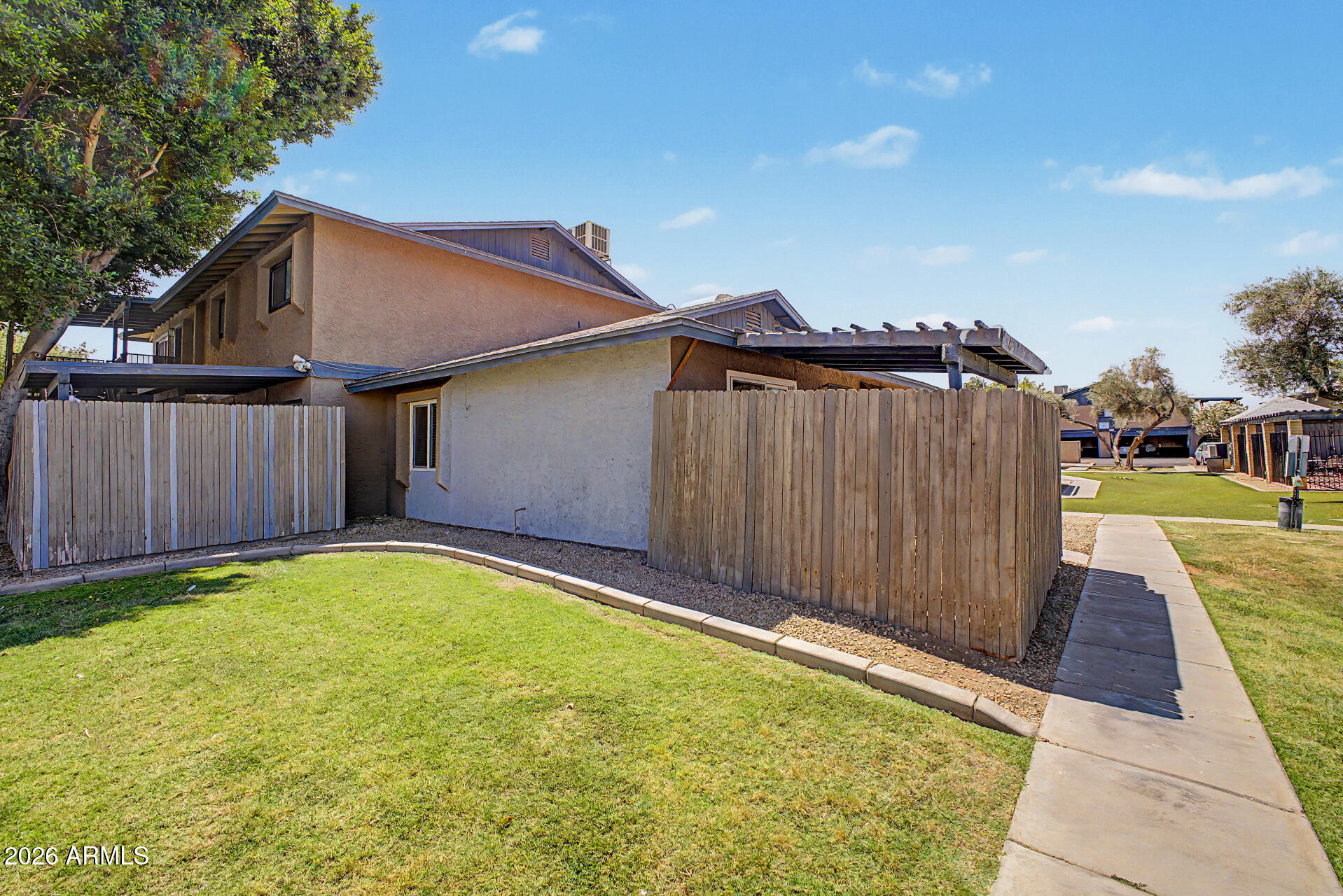 286 W PALOMINO Drive 17