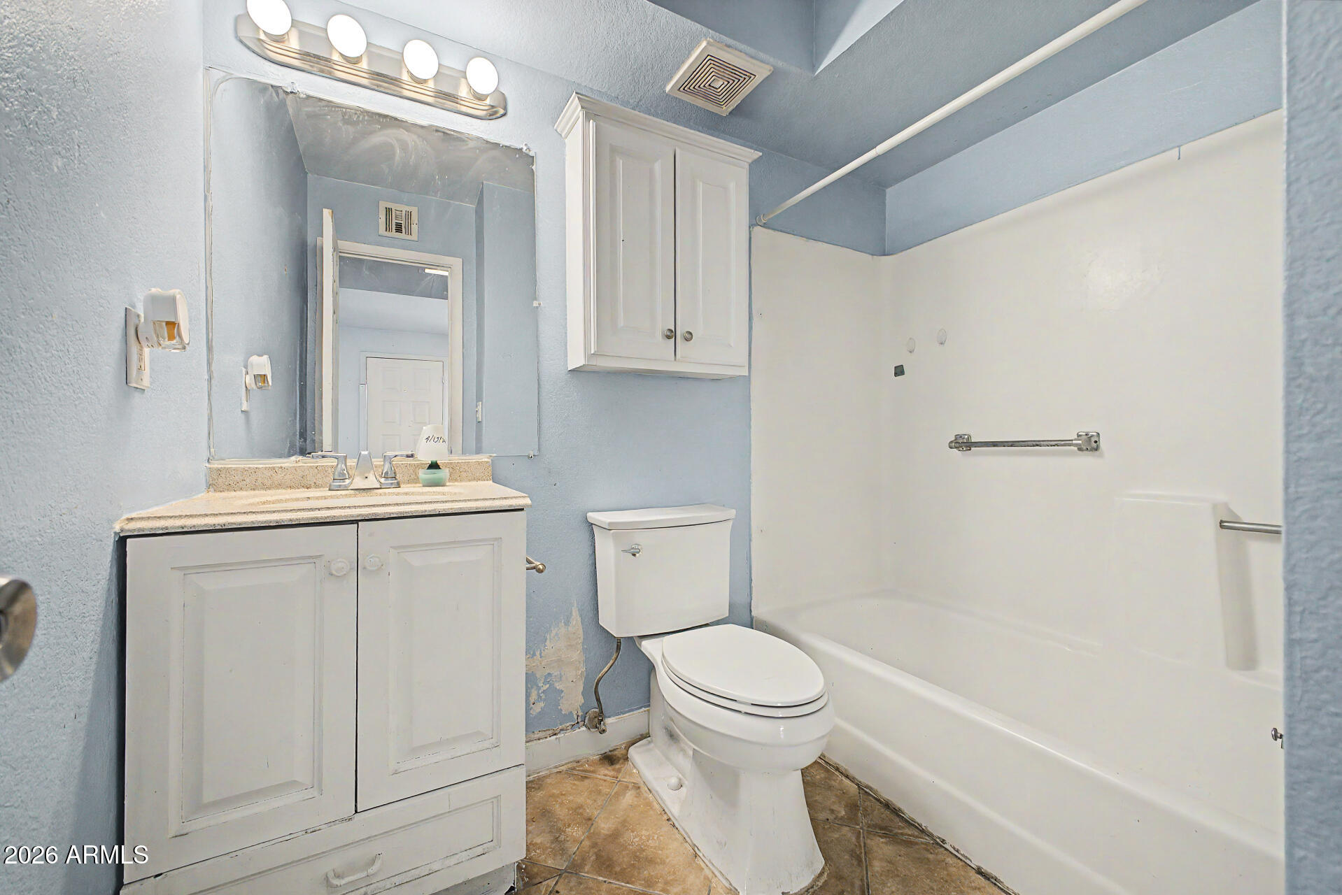 CHANDLER MEADOWS CONDOMINUM 2 A B C D 50A B C D - Residential