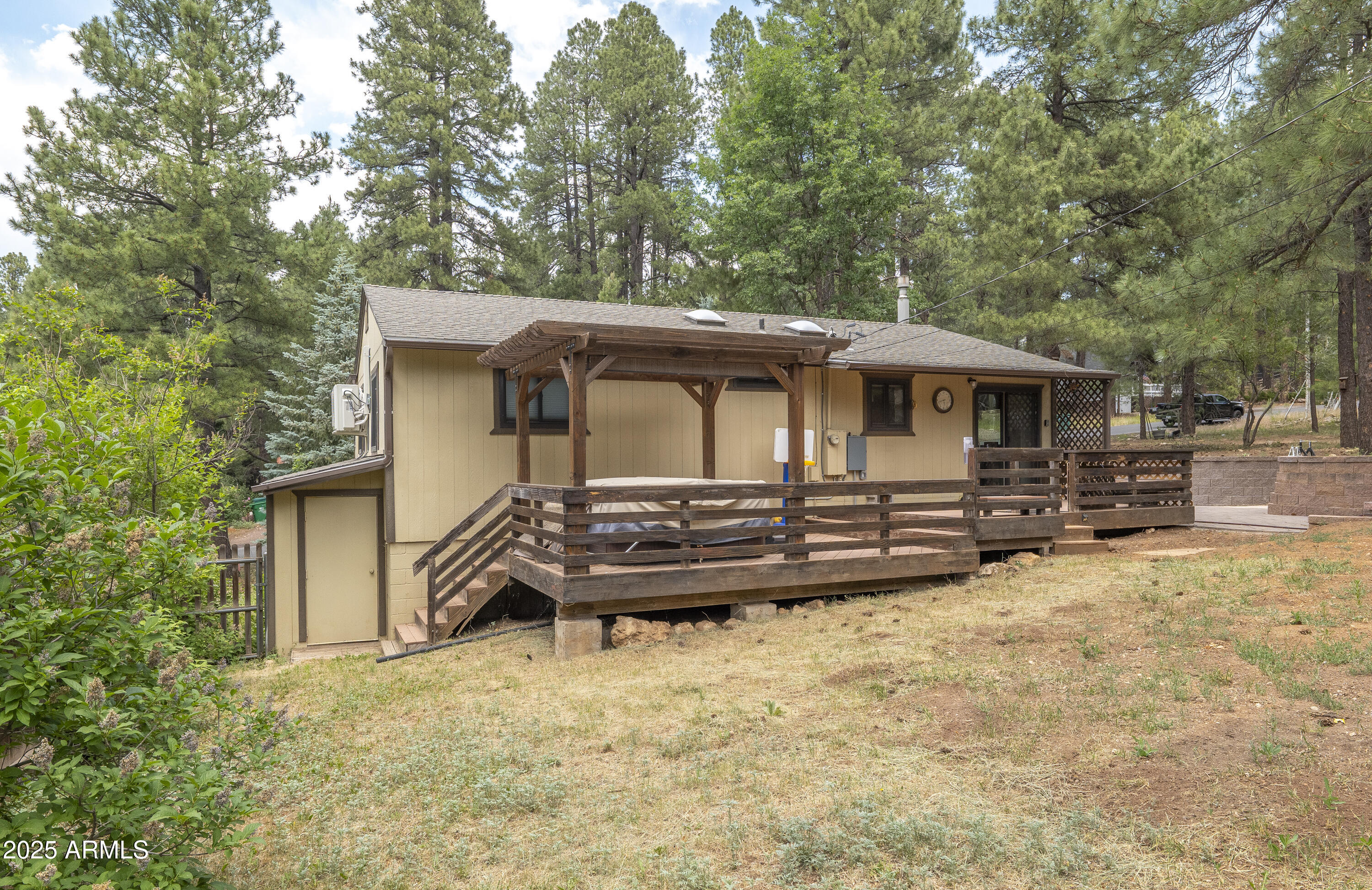 Homes 4 650 CHEROKEE --
