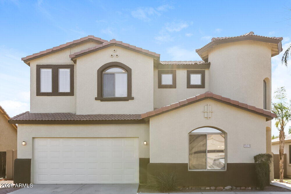 Photo 1 of 17 — 1613 W ST CATHERINE Avenue, Phoenix, AZ 85041