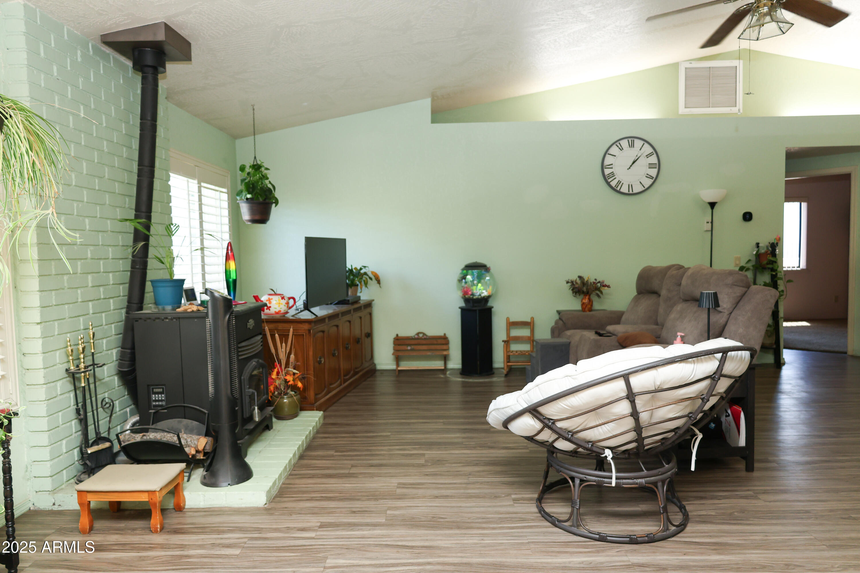 1203 S SETTLERS Circle