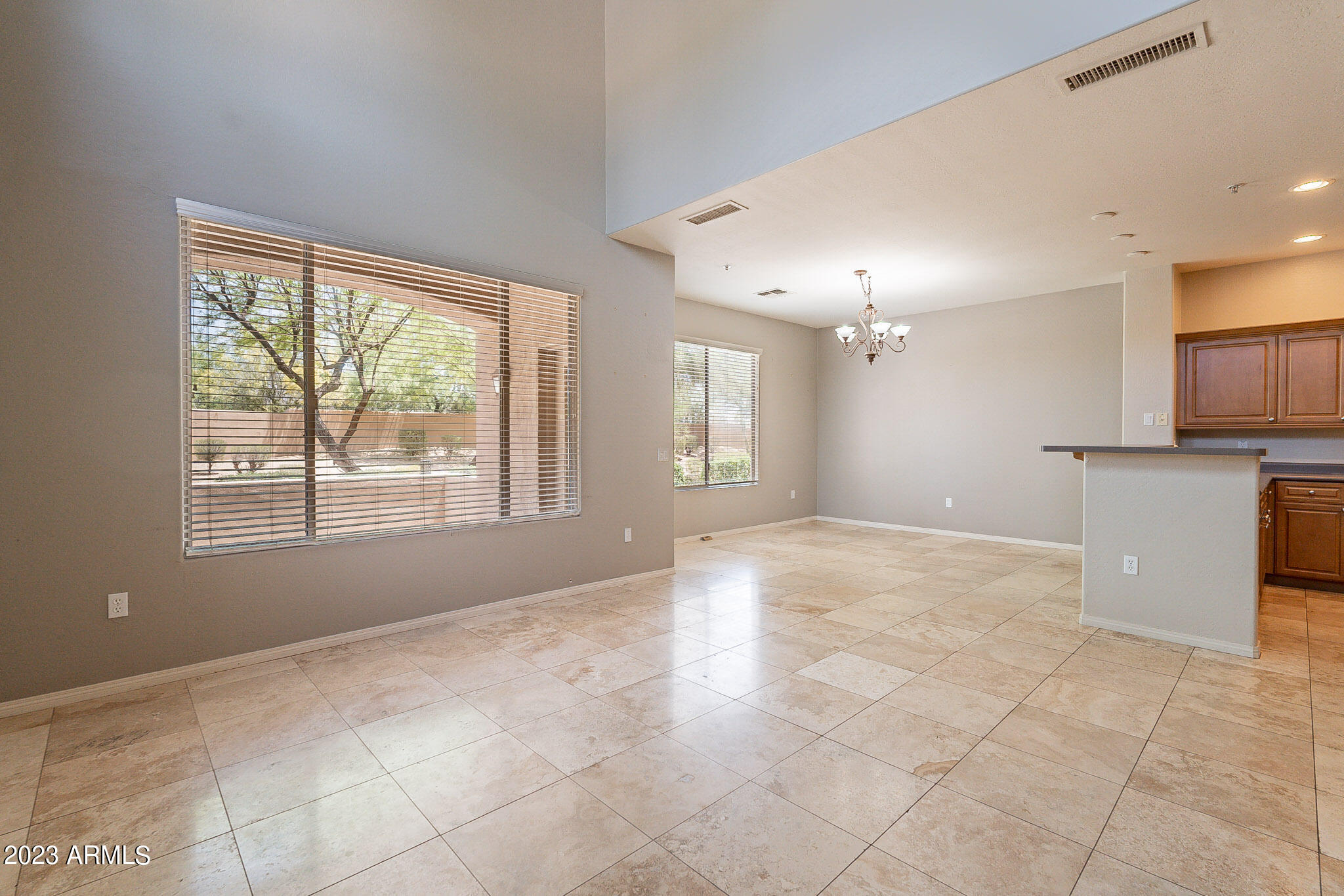 19475 N GRAYHAWK Drive 1105