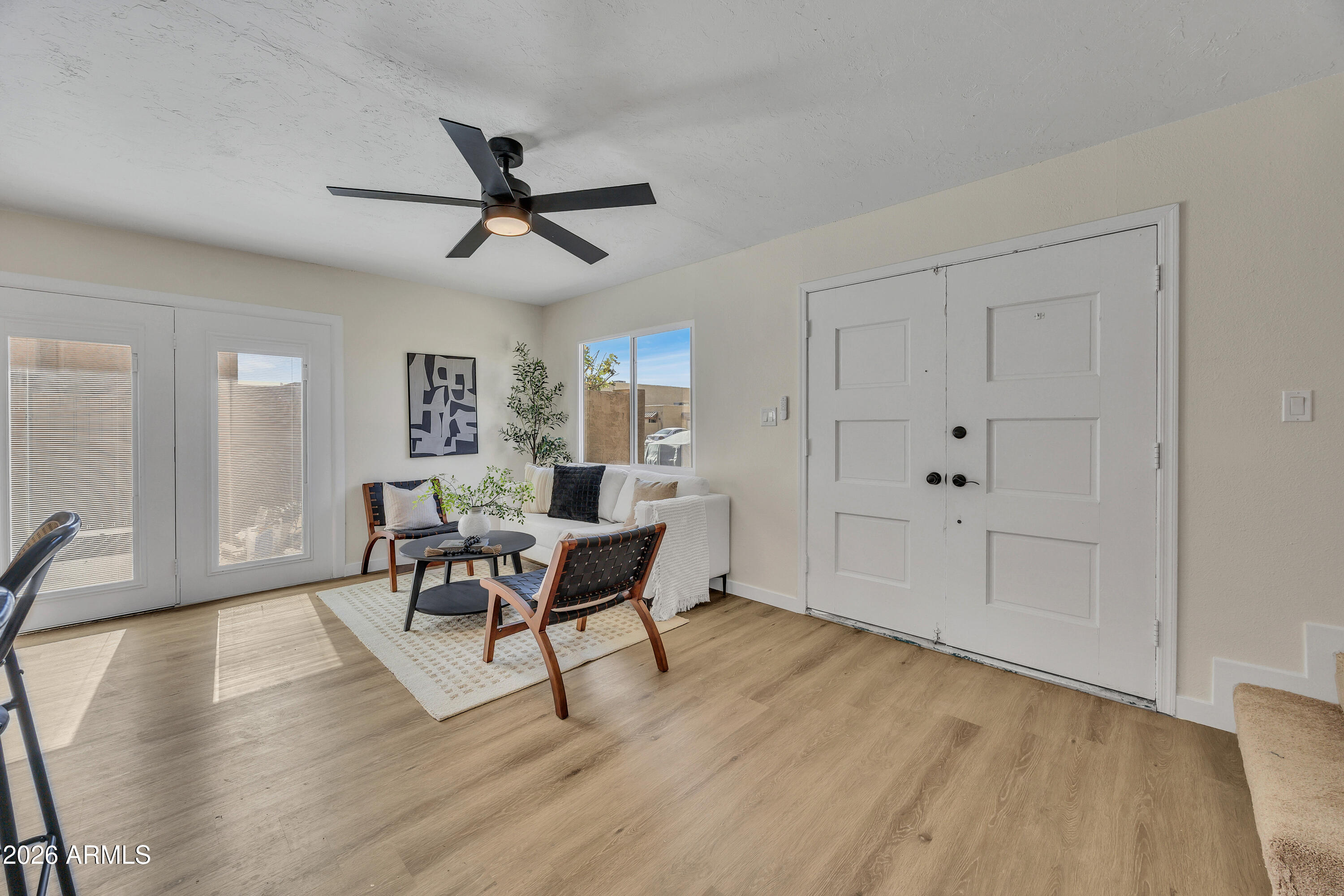 948 S ALMA SCHOOL Road 34