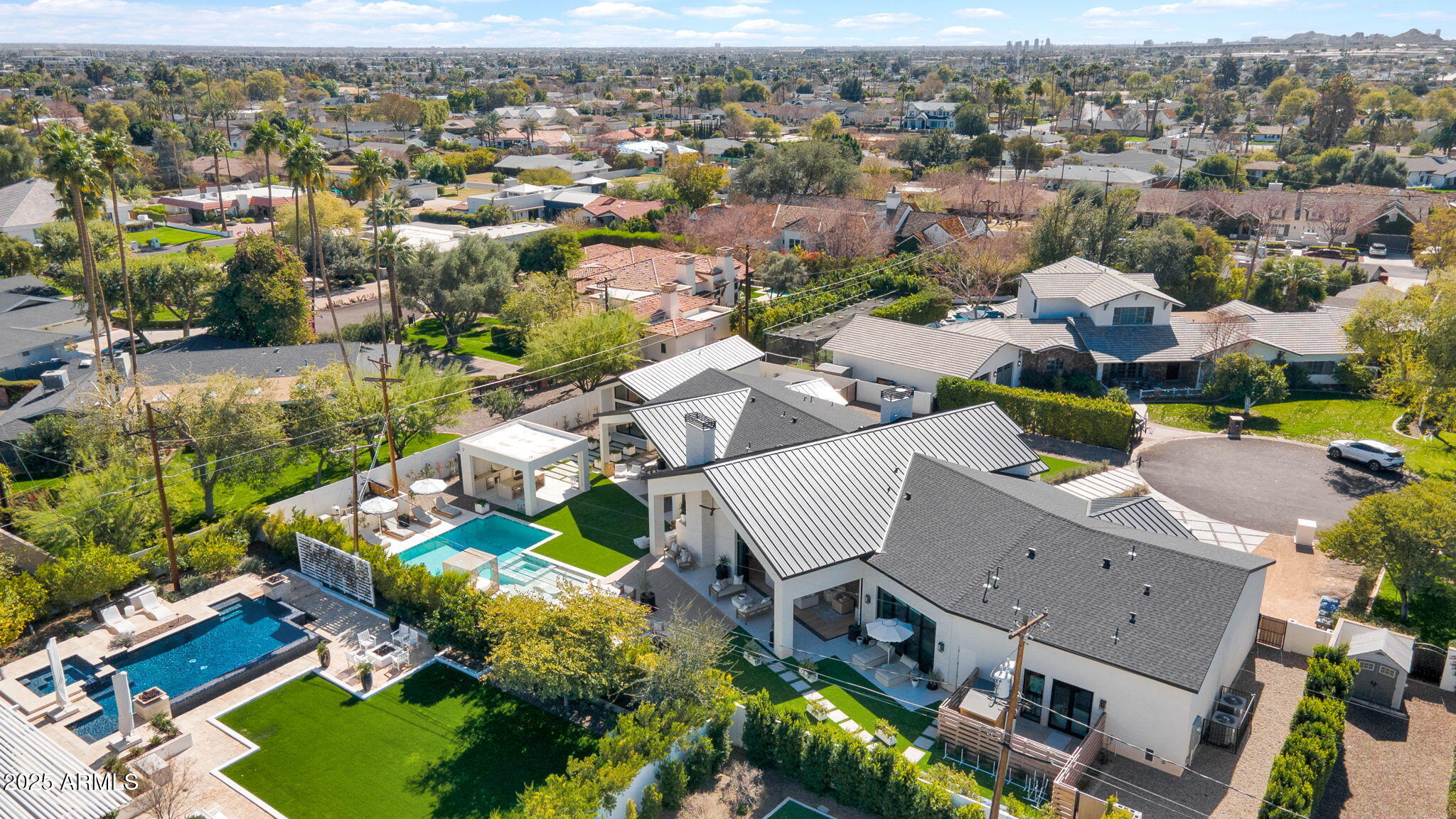 6114 E CALLE DEL NORTE --