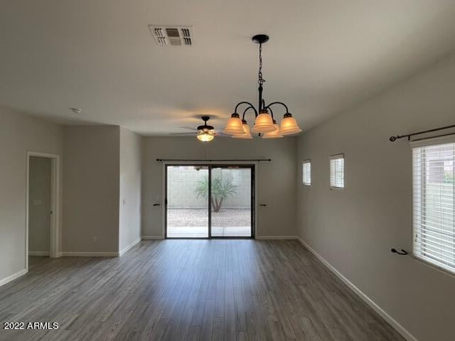 553 E San Carlos Way