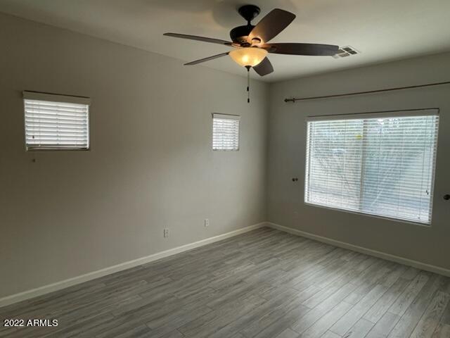 553 E San Carlos Way