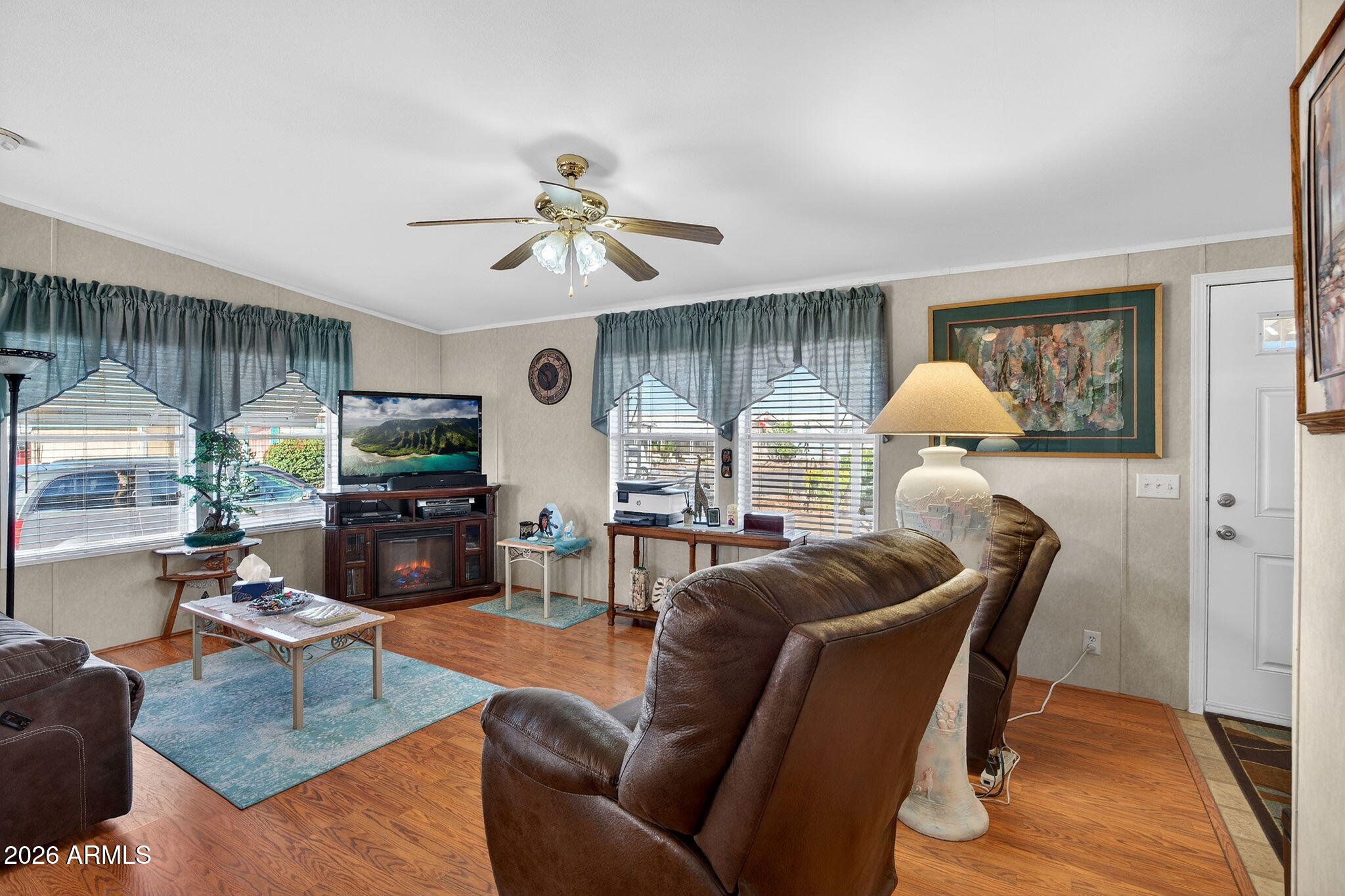 747 E GERMANN Road 54