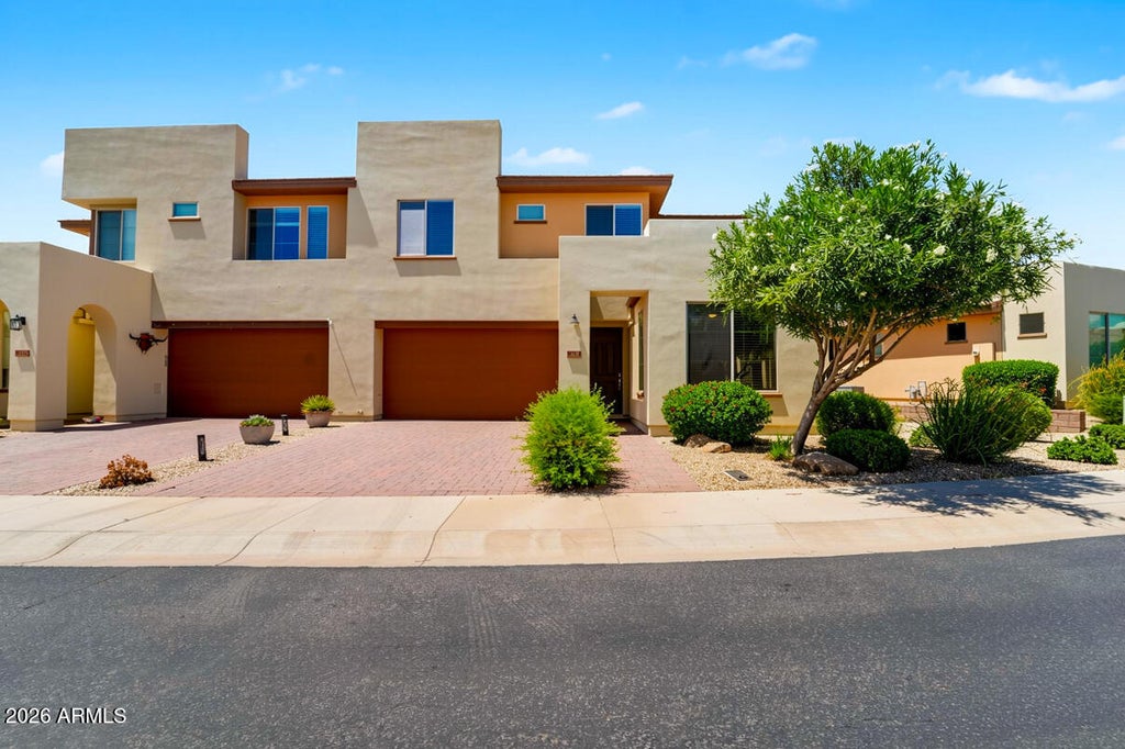 Photo of 934 E Cobble Stone Drive, Queen Creek, AZ 85140 (MLS # 7055052)