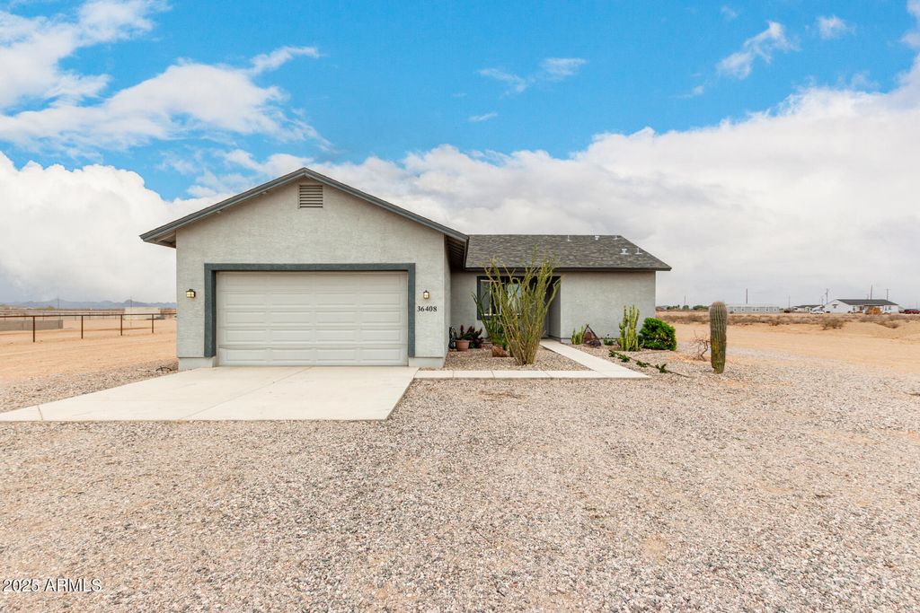 Photo of 36408 W Whitton Avenue, Tonopah, AZ 85354 (MLS # 6932525)