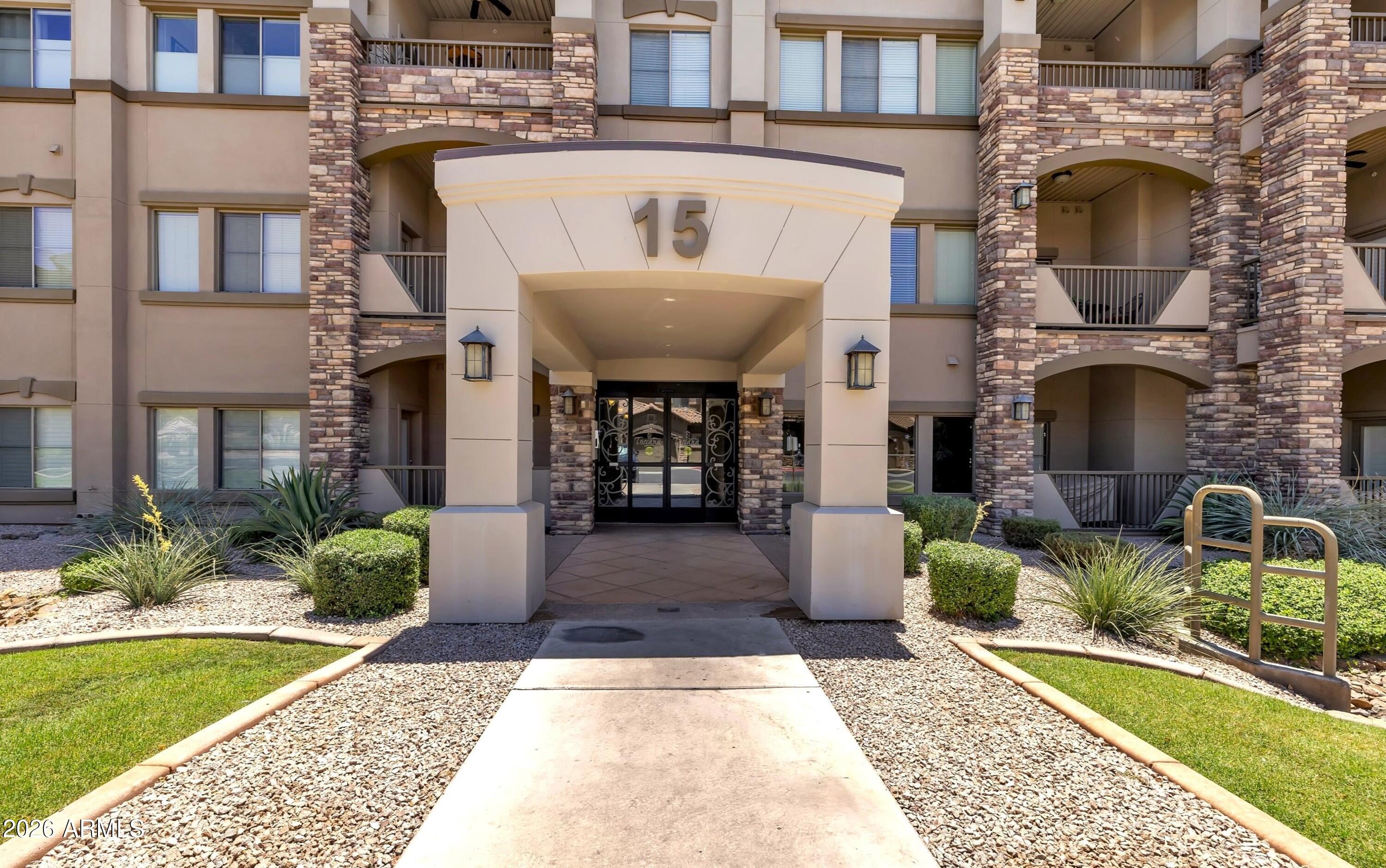 5350 E Deer Valley Drive 3262