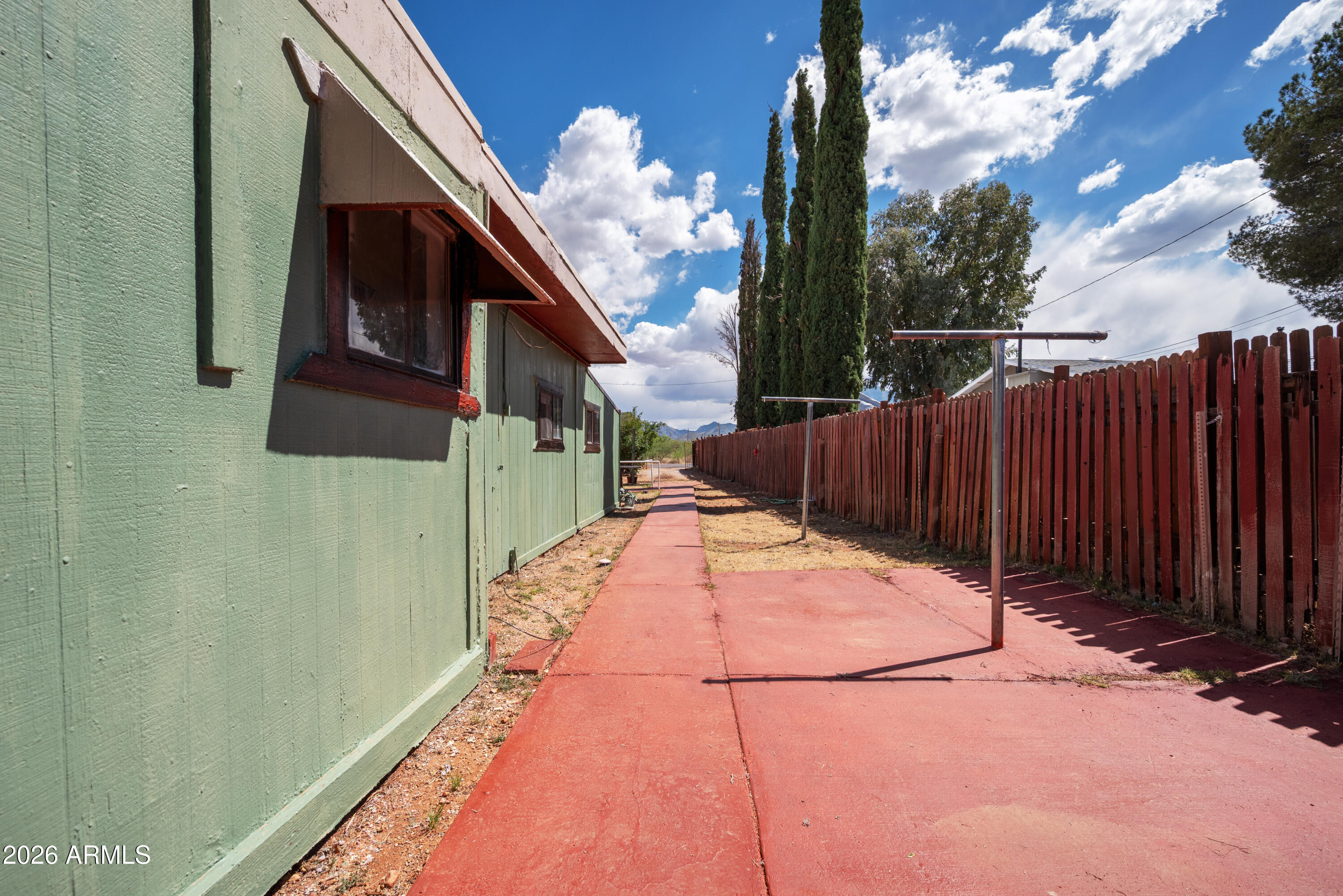 GOLDEN MEADOWS 2 - Residential