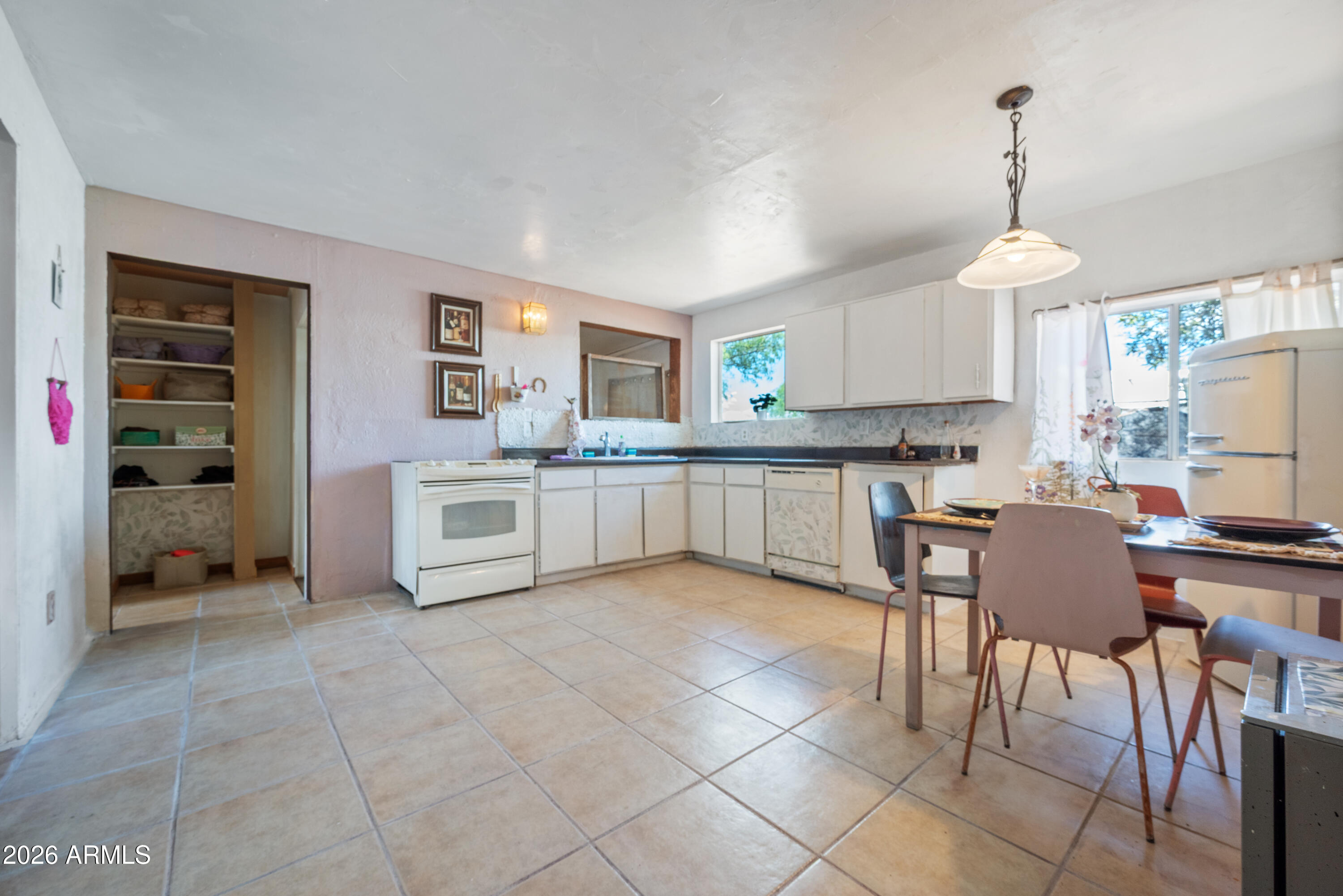 GOLDEN MEADOWS 2 - Residential