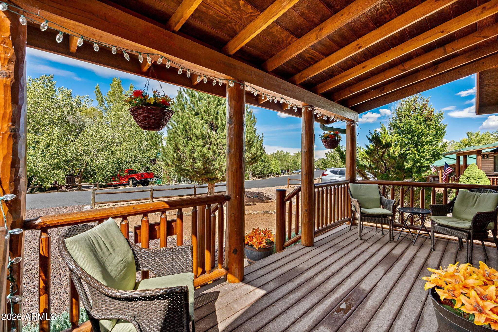 2327 S Buffalo Loop --