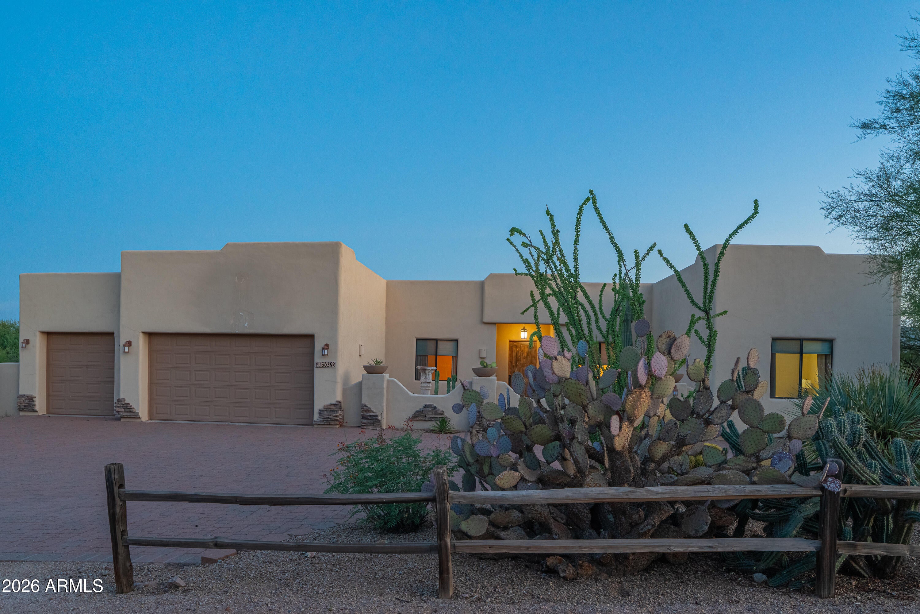 13639 E HEDGEHOG Place
