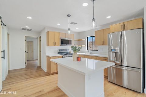 4439 S 6TH Street Phoenix AZ 85040