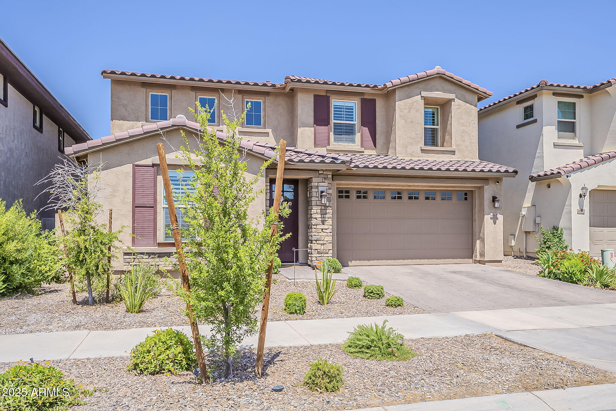 Homes 1 4607 S VENUS --