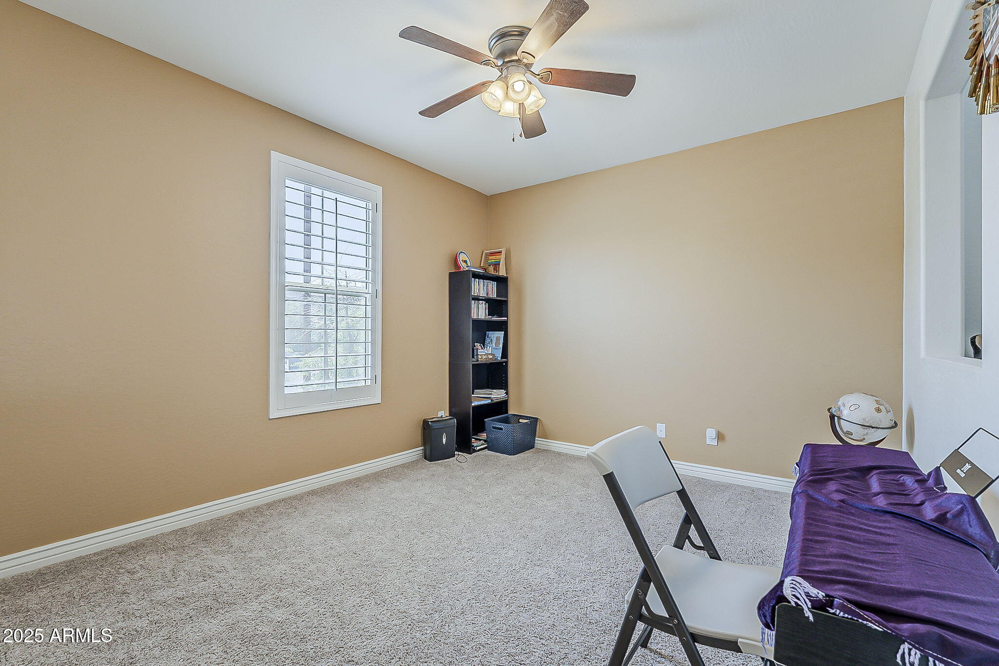 Homes 2 4607 S VENUS --