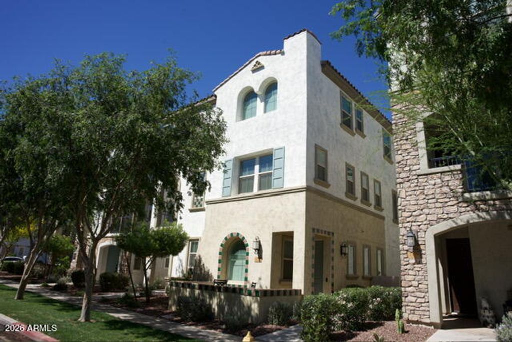 Photo of 1725 E Dogwood Lane, Gilbert, AZ 85295 (MLS # 7015300)