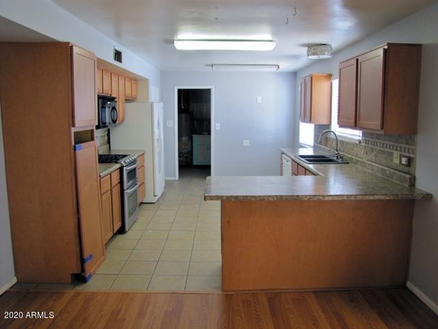 VILLAGE MEADOWS - Residential Lease