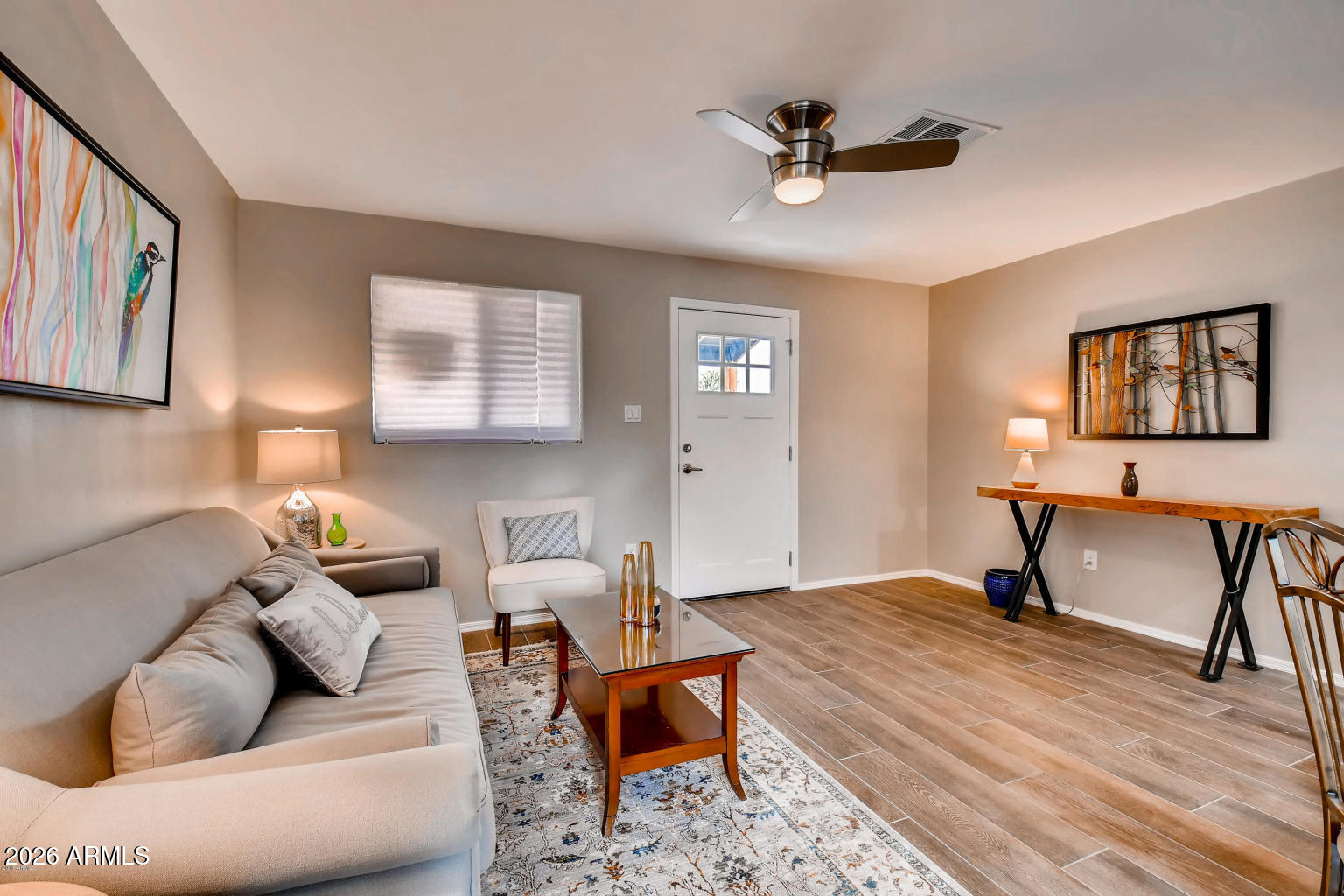 1806 E Don Carlos Avenue