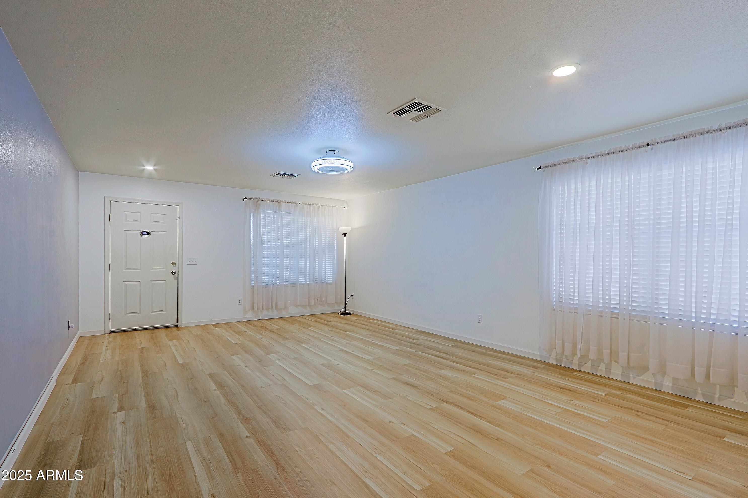Search Homes 3 1125 E MILADA Drive