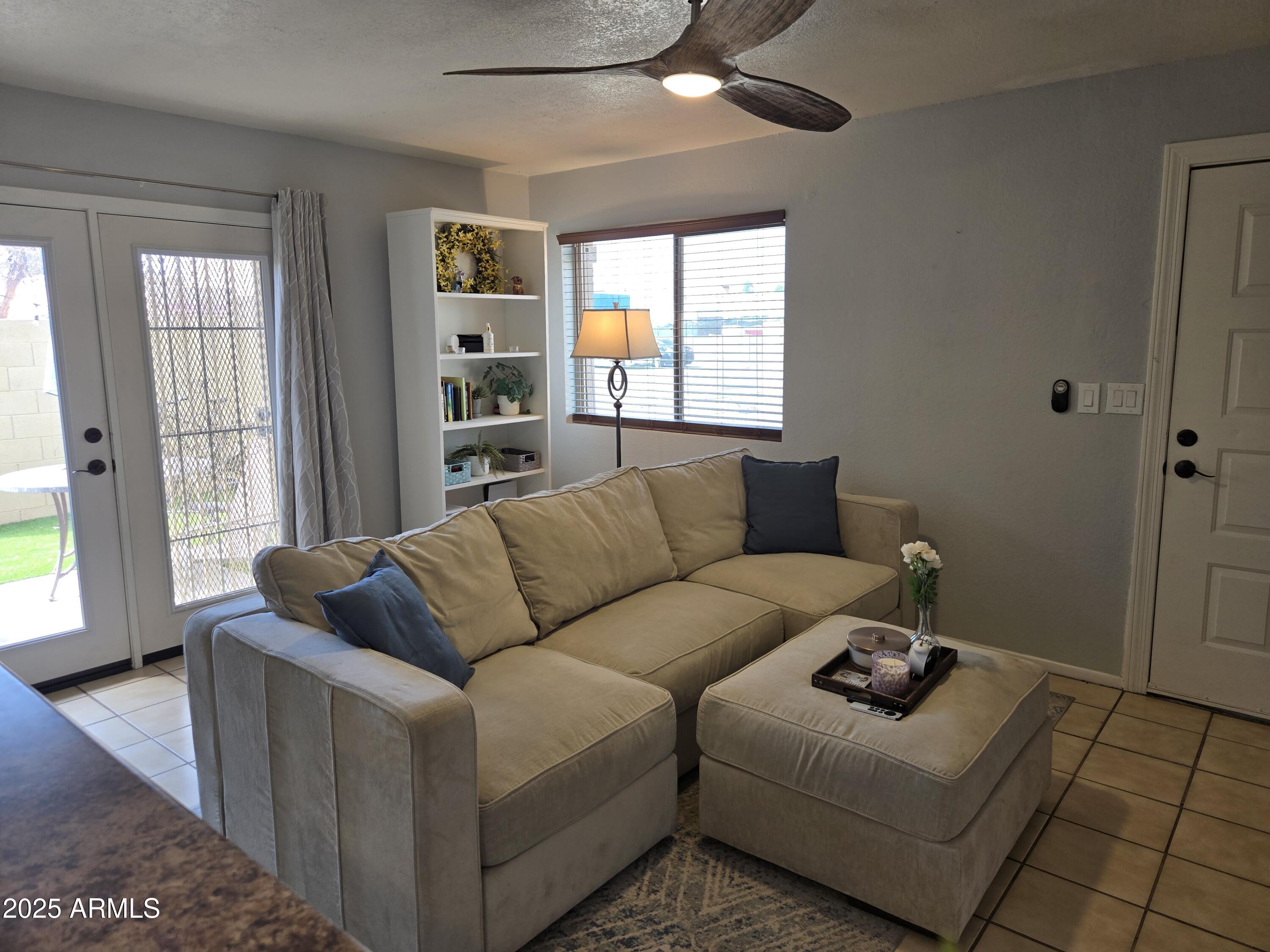 4412 E RIVERSIDE Street