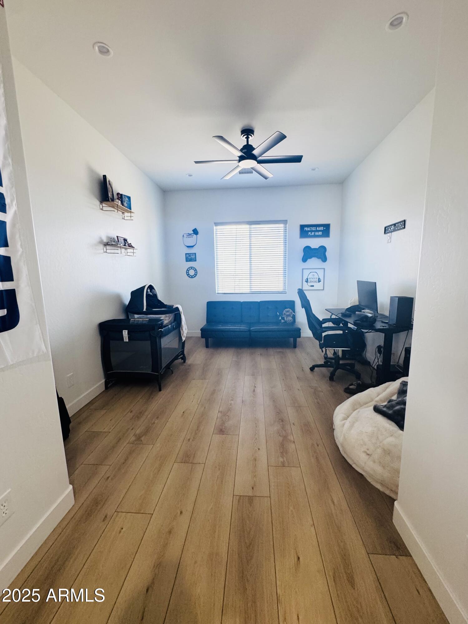 8103 N CLAYTON Street