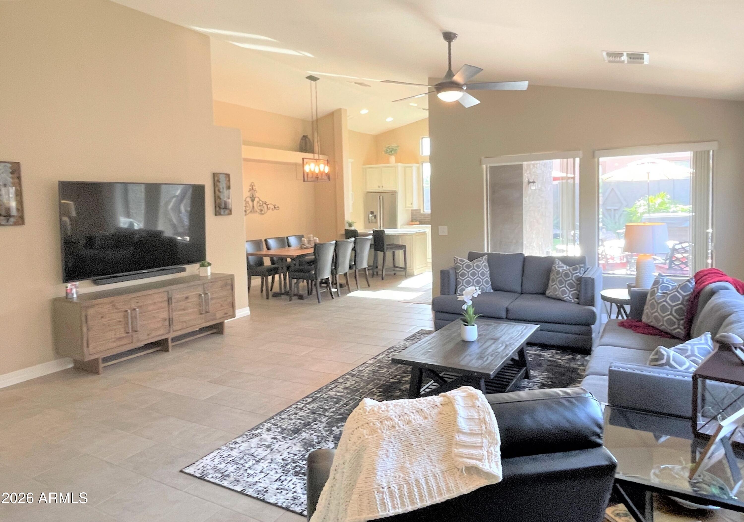 1506 N Sierra Heights