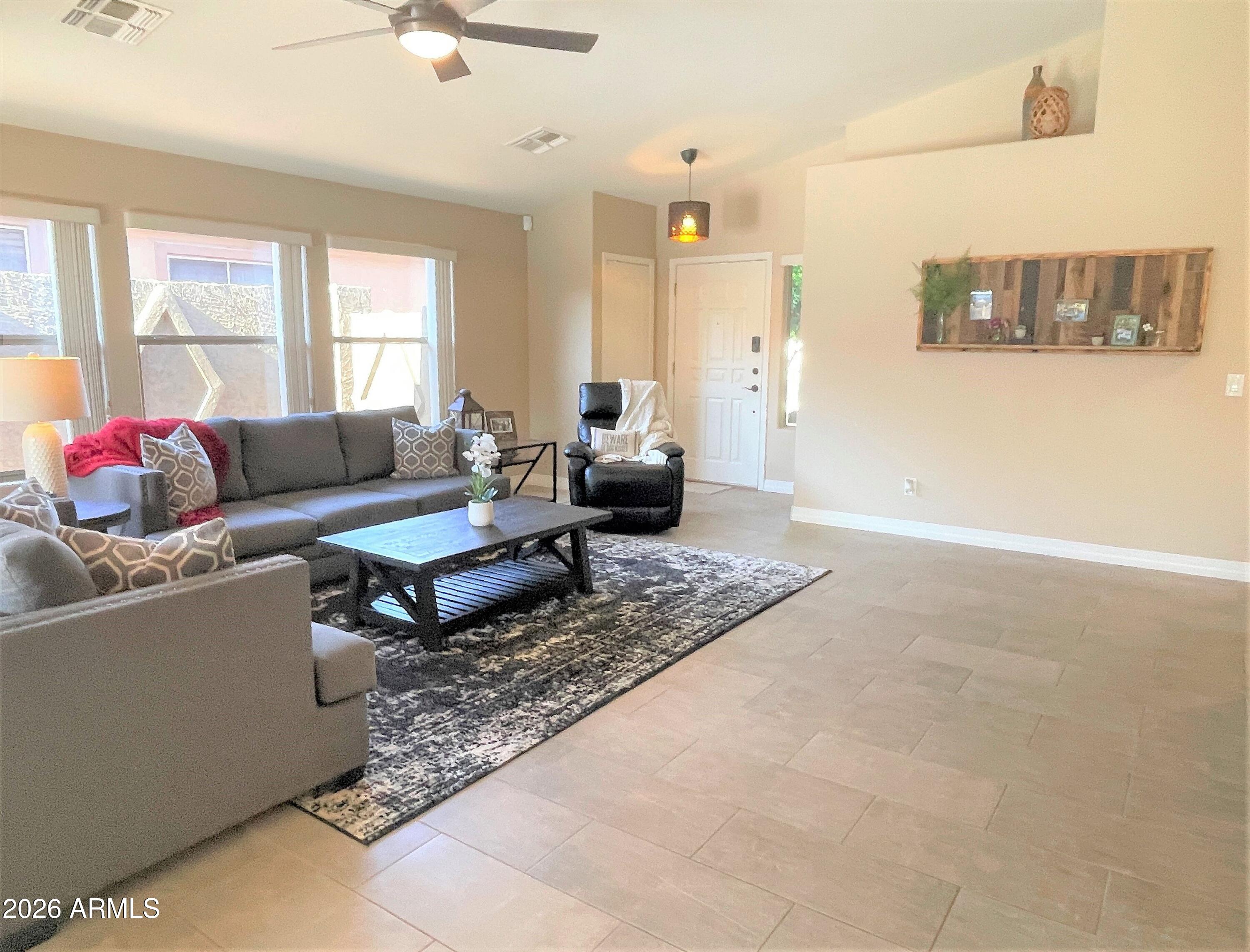 1506 N Sierra Heights