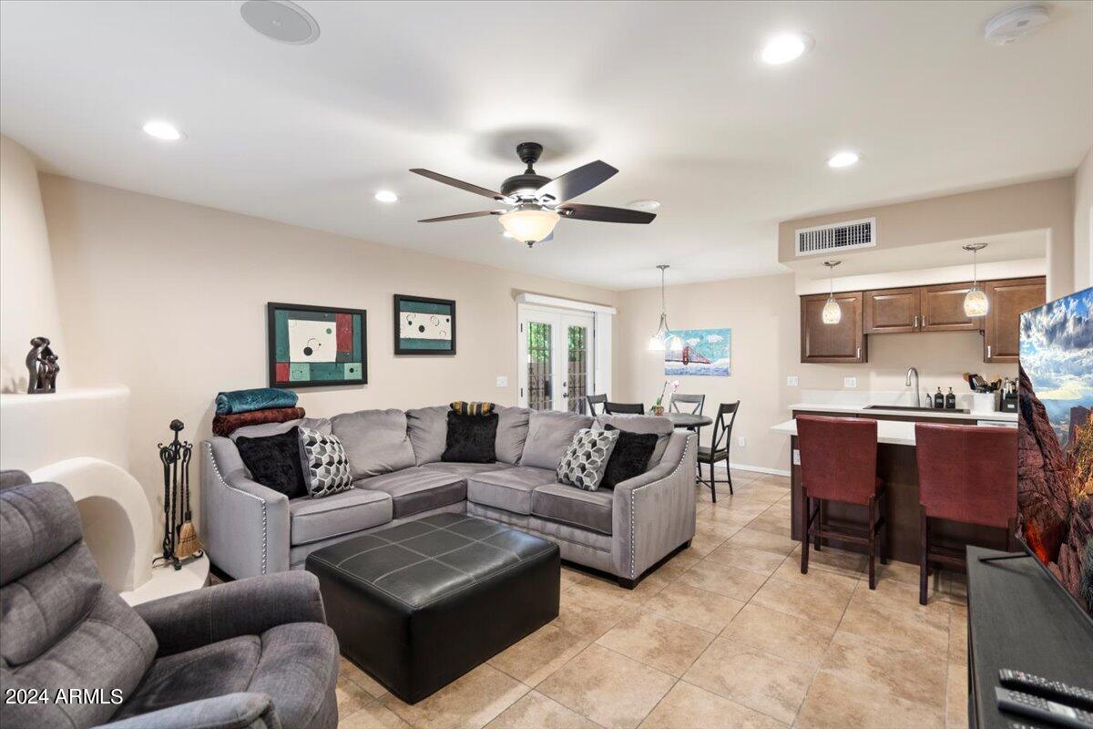 10415 N 10TH Street 2