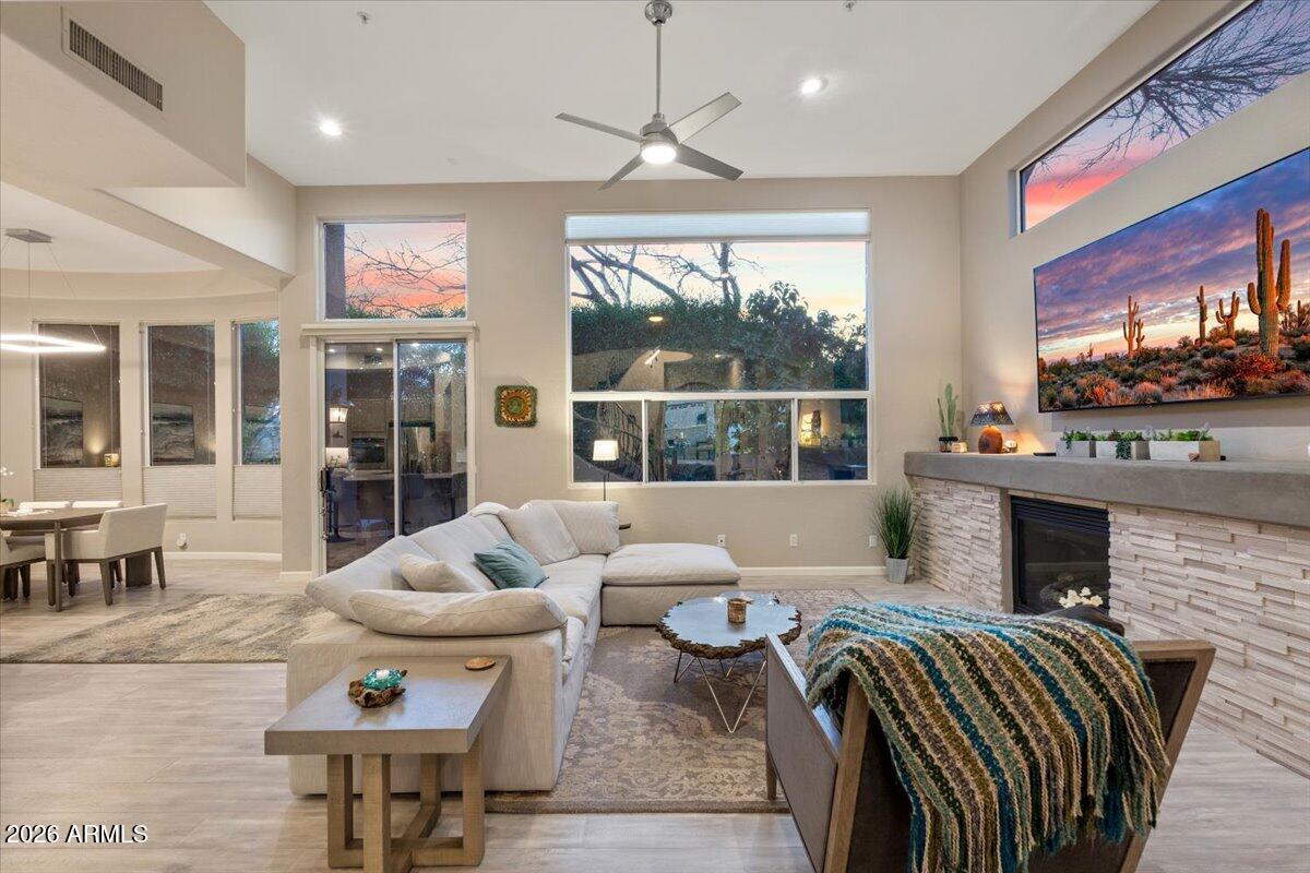 28990 N WHITE FEATHER Lane 165