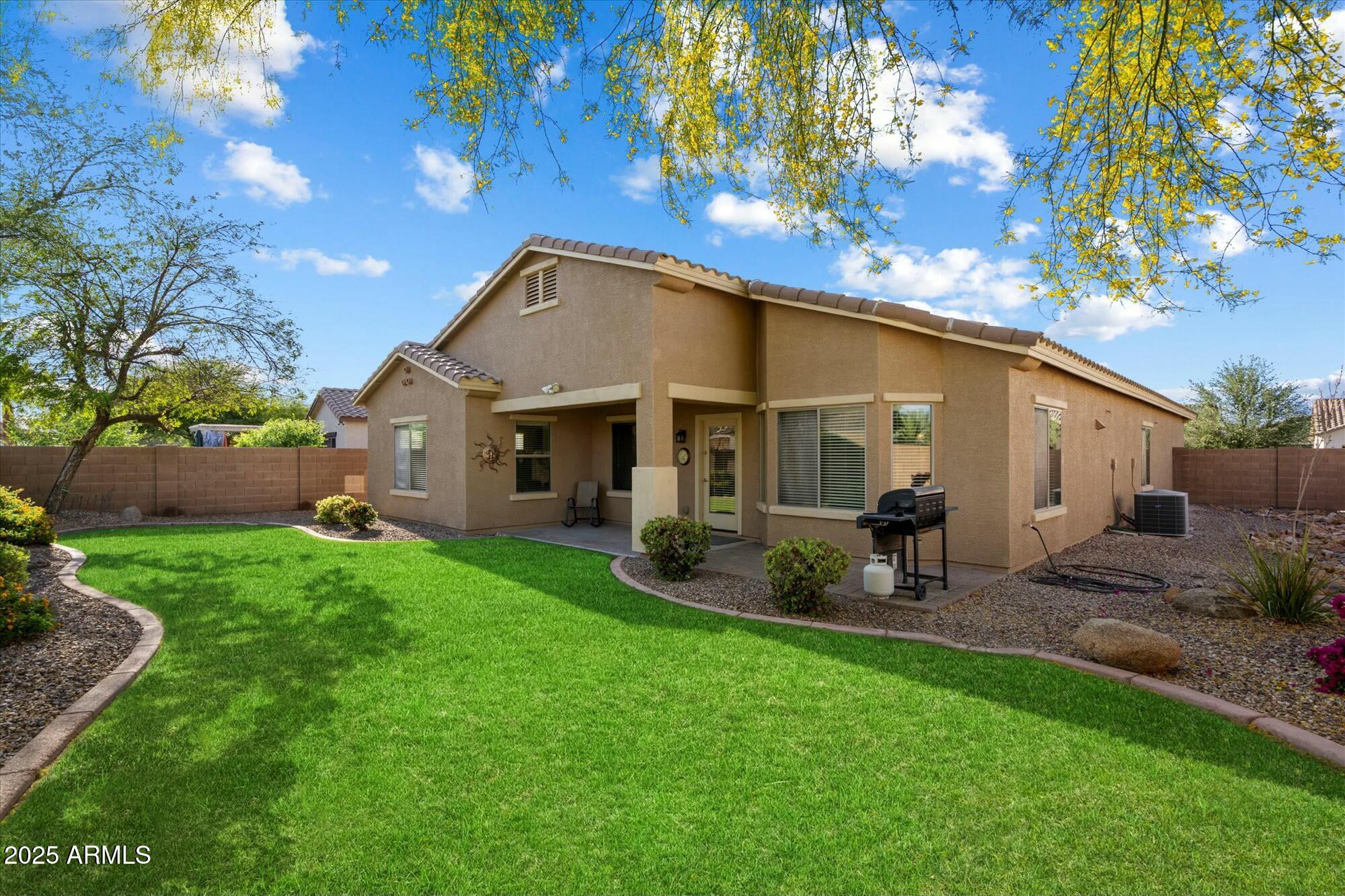 3003 E IRONSIDE Lane