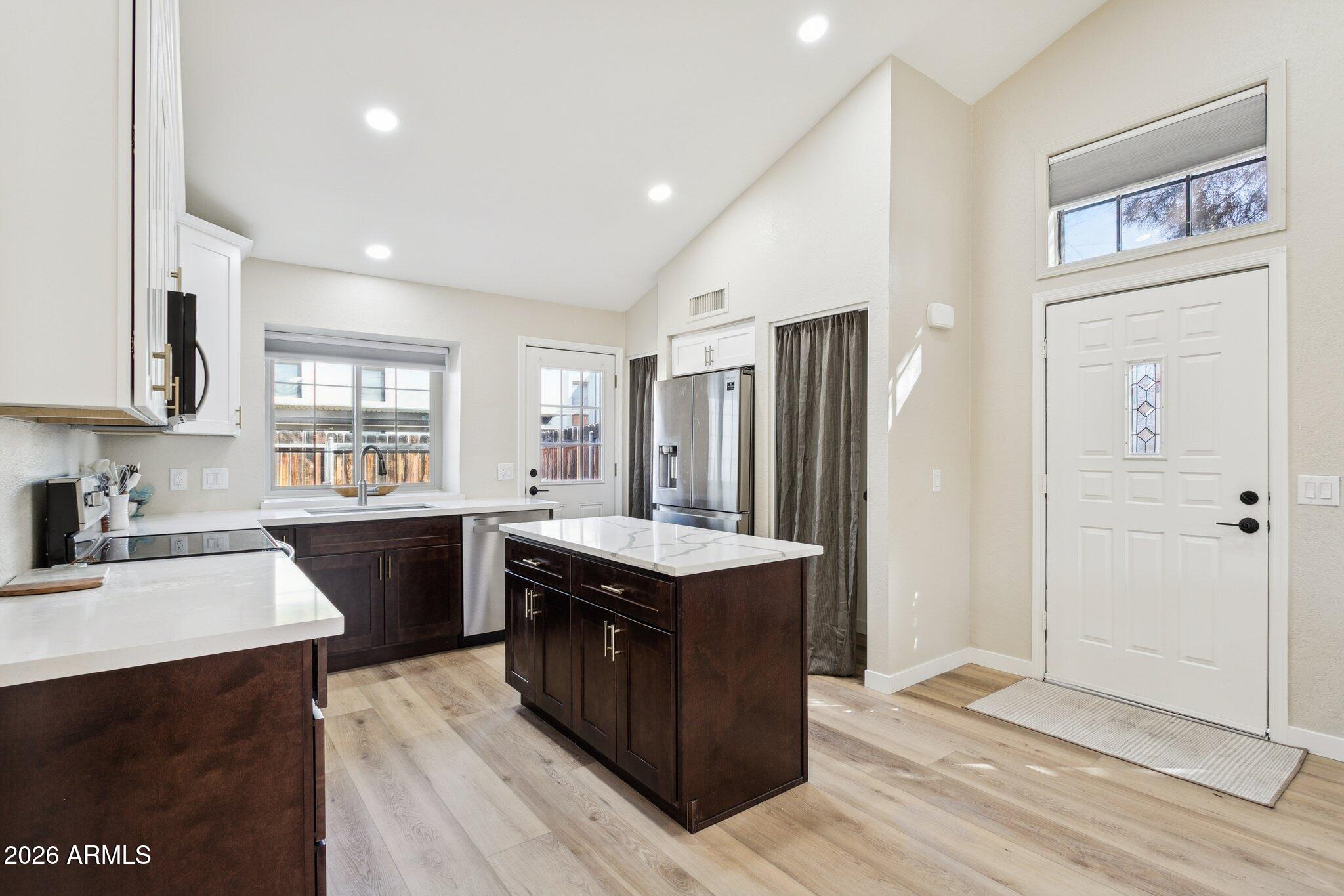 4901 E KELTON Lane 1267