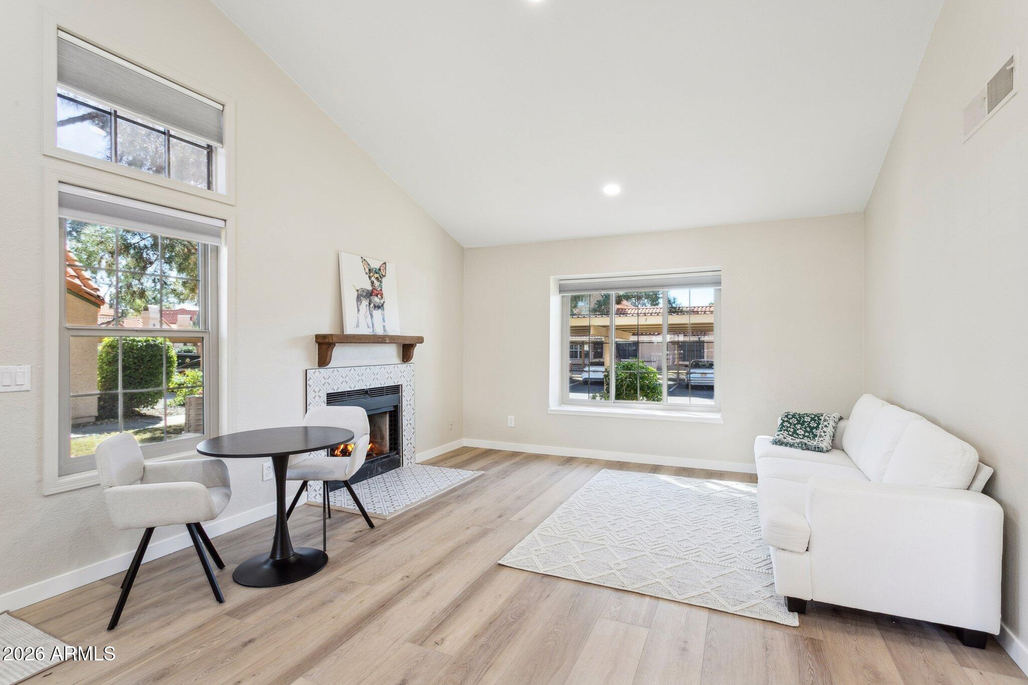 4901 E KELTON Lane 1267