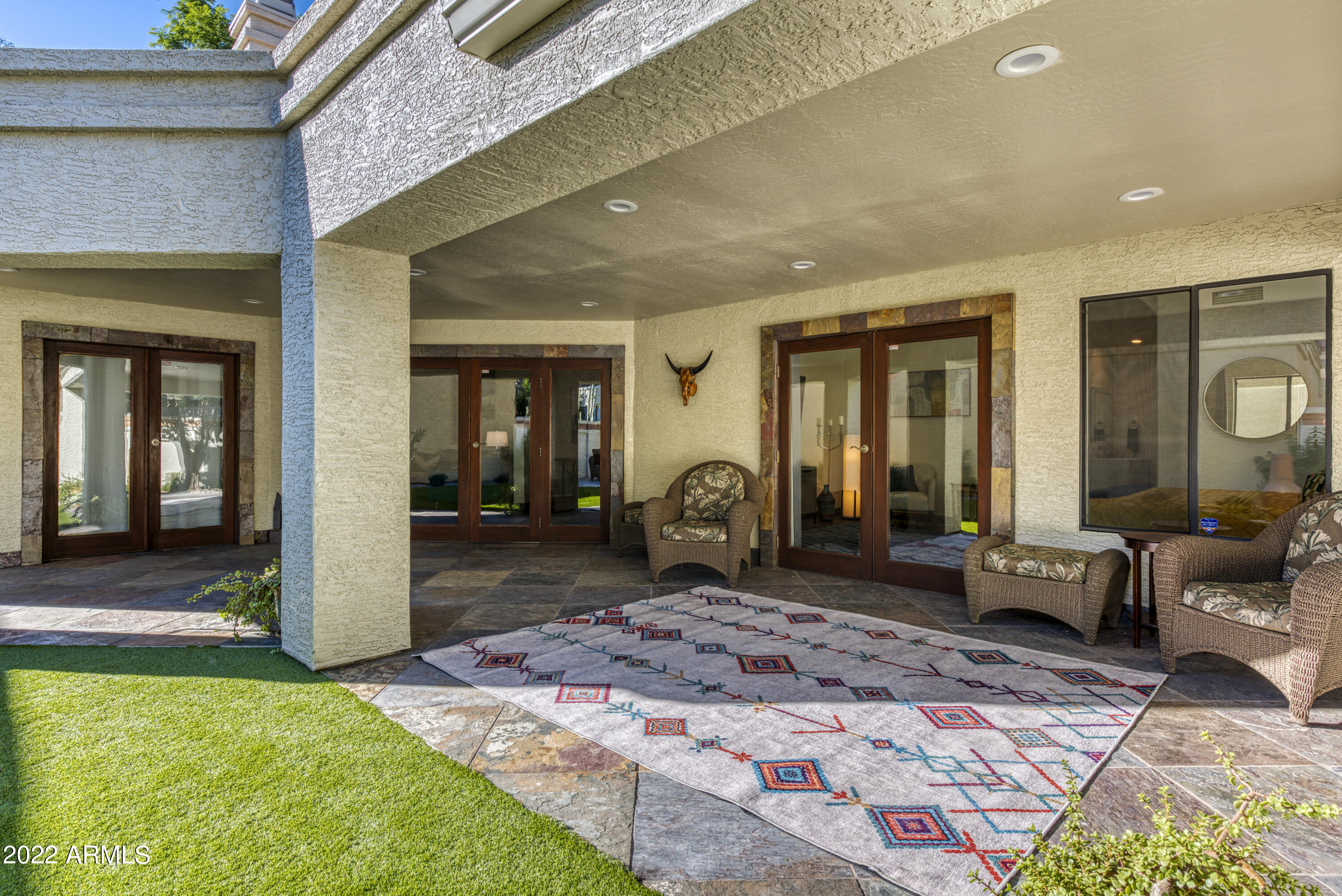 8756 E MUSTANG Trail